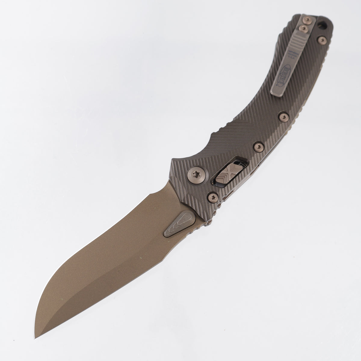 Microtech Amphibian - Dark Burnt Bronze Fluted Aluminum w/ Apocalyptic Bronze Accents - Gold Standard M390MK - 137RL-1 FLDB-X19Z23