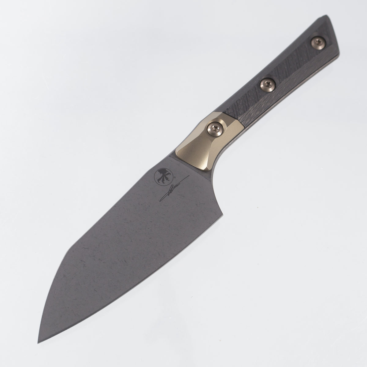 Microtech Santoku 4" Signature Series - Carbon Fiber w/ Bronze Titanium Bolster - DLC M390MK - 3300B-1DLCCFS