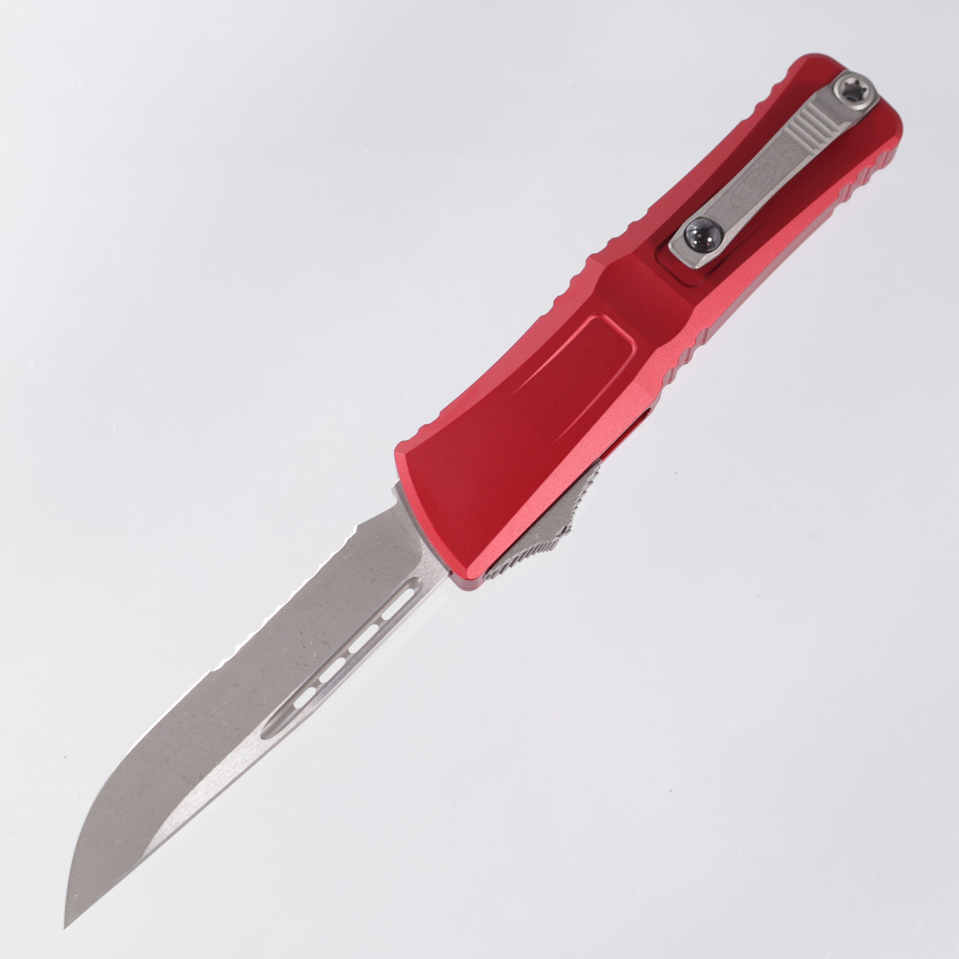 Microtech Combat Troodon Gen 3 - Apocalyptic Single Edge, Partial Serrate M390MK - Red Aluminum - Gen III 1143-11 APRD