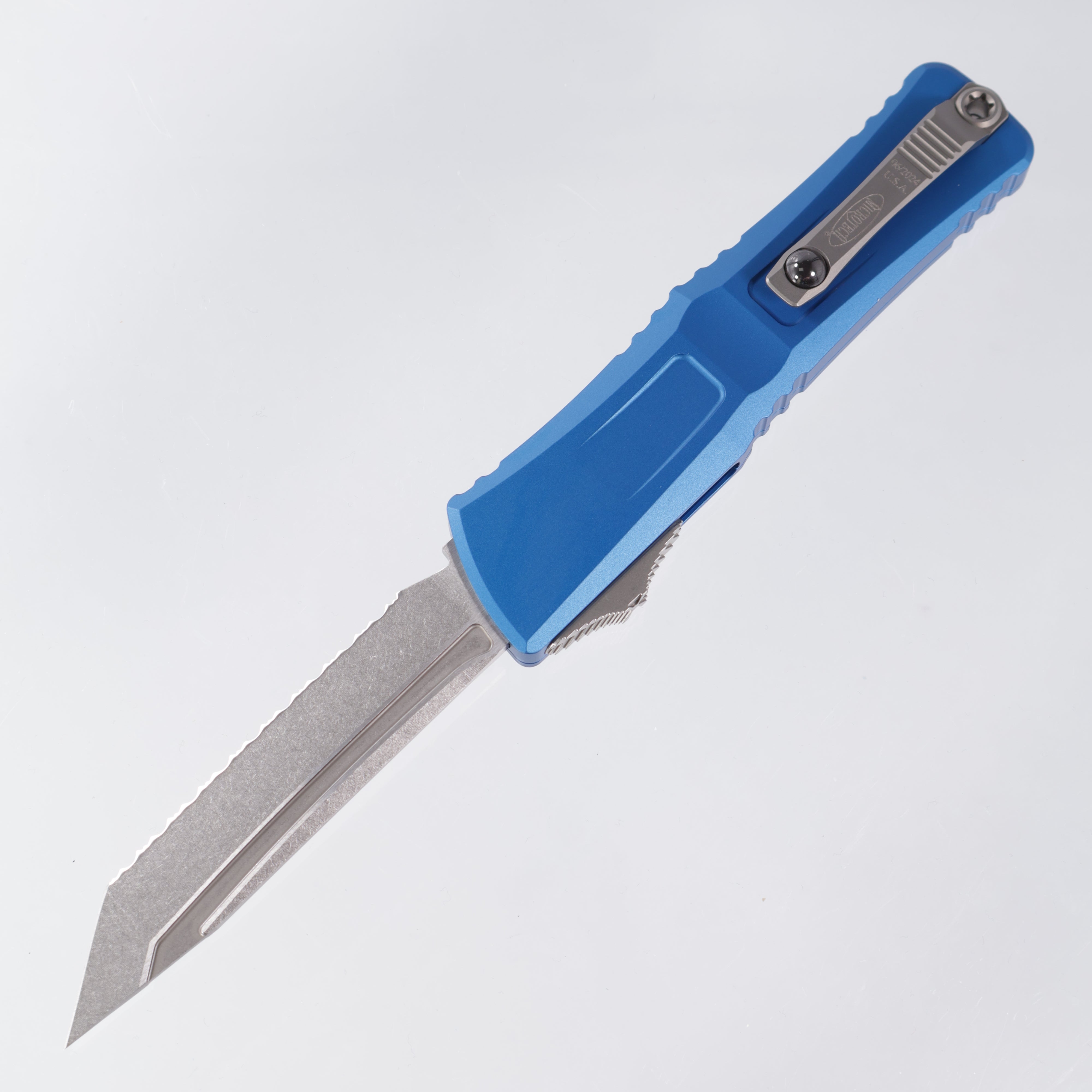 Microtech Combat Troodon Gen 3 - Tanto Stonewash, Full Serrate M390MK - Blue Aluminum - Gen III 1144-12 BL