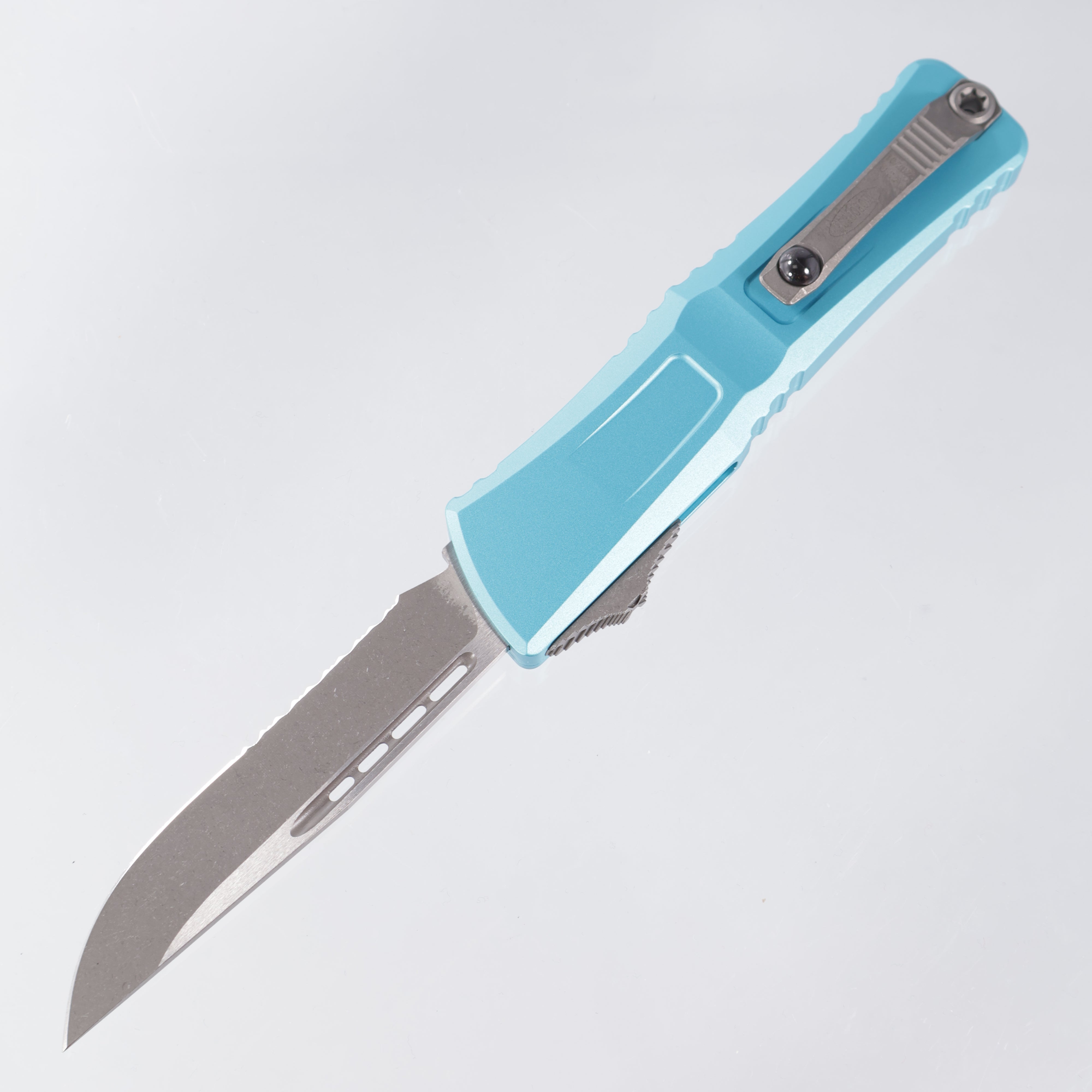 Microtech Combat Troodon Gen 3 - Single Edge Apocalyptic, Partial Serrate M390MK - Turquoise Aluminum - Gen III 1143-11 APTQ