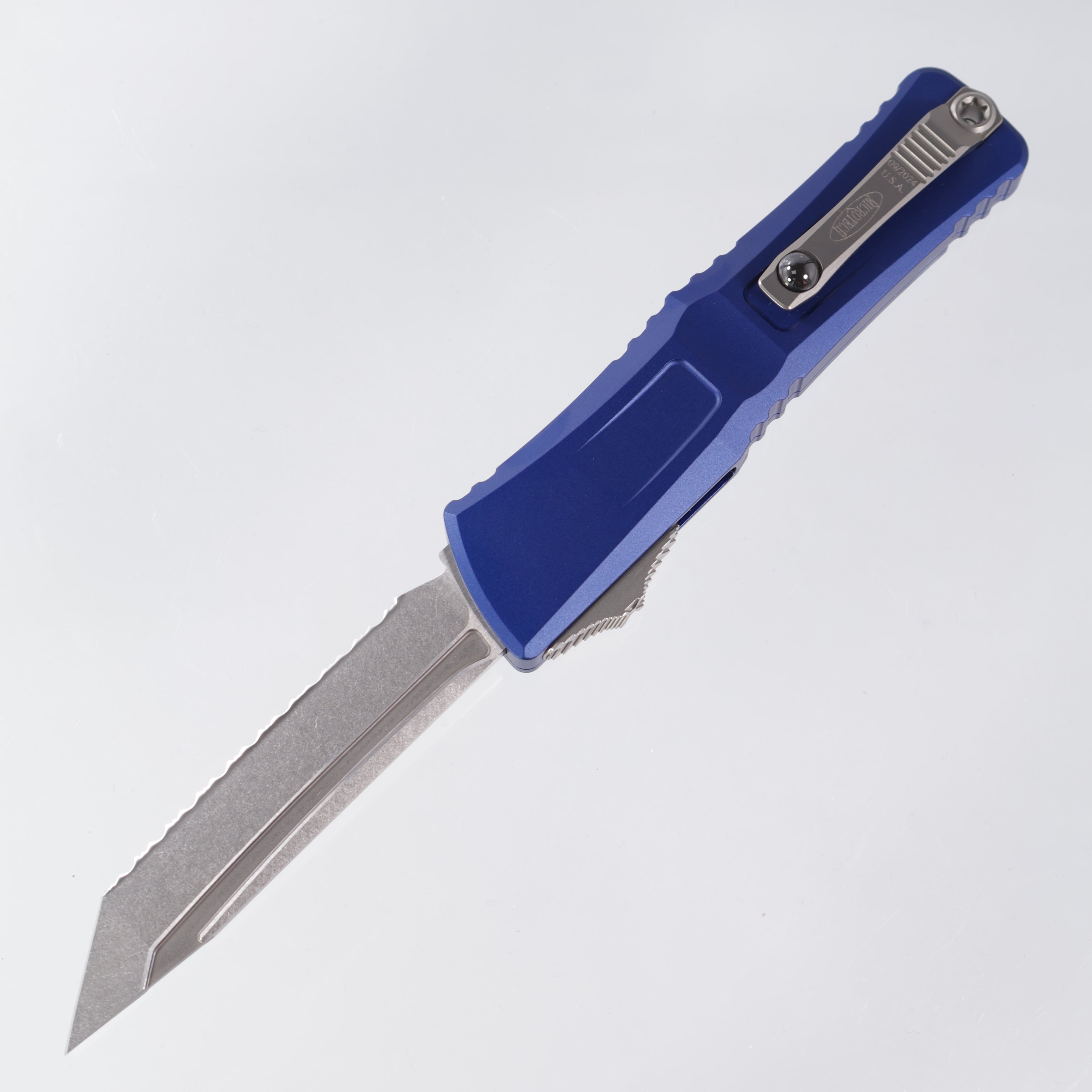 Microtech Combat Troodon Gen 3 - Tanto Stonewash, Full Serrate M390MK - Navy Blue Aluminum - Gen III 1144-12 NA