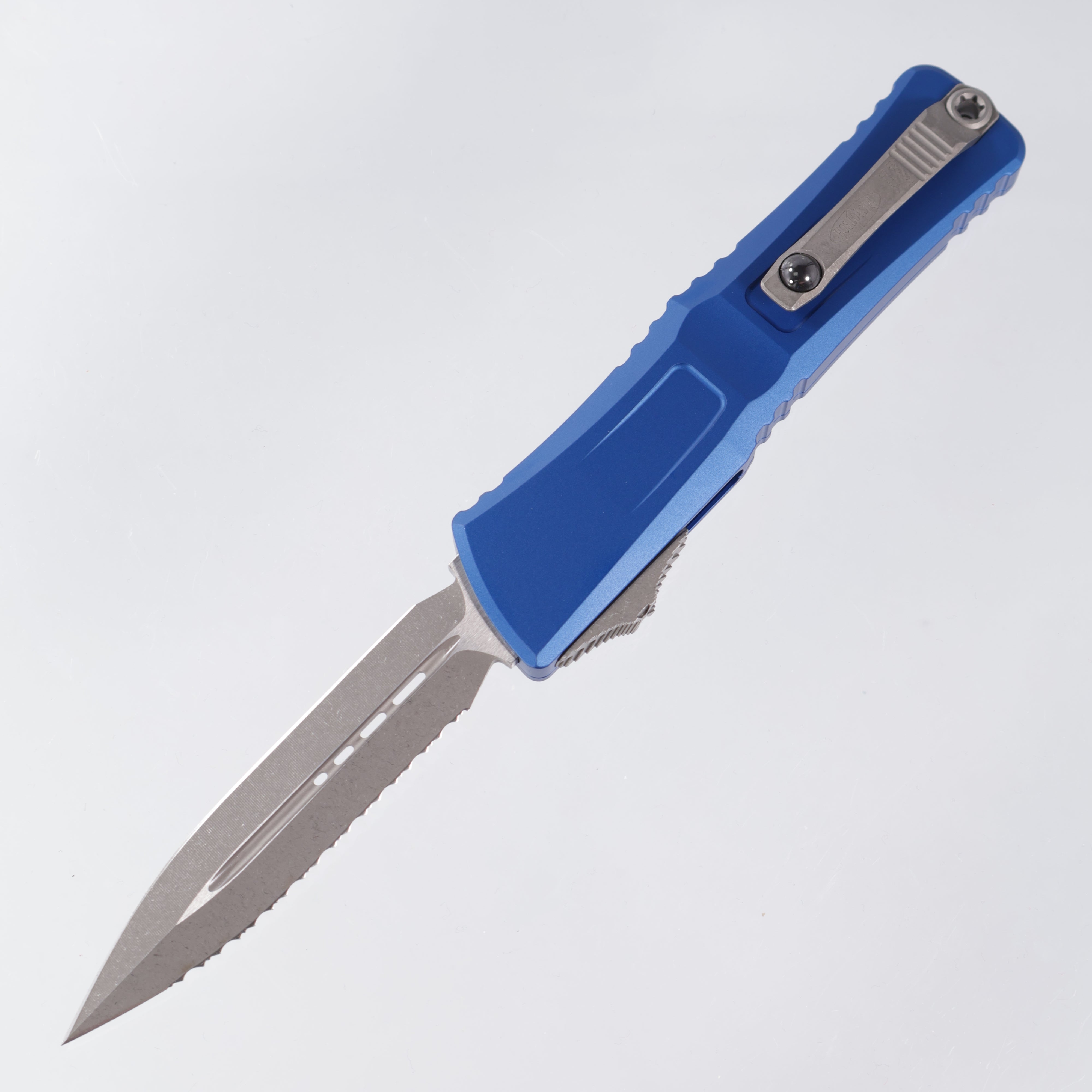 Microtech Combat Troodon Gen 3 - Double Edge Apocalyptic Standard, Full Serrate M390MK - Navy Blue Aluminum - Gen III 1142-12 APNA