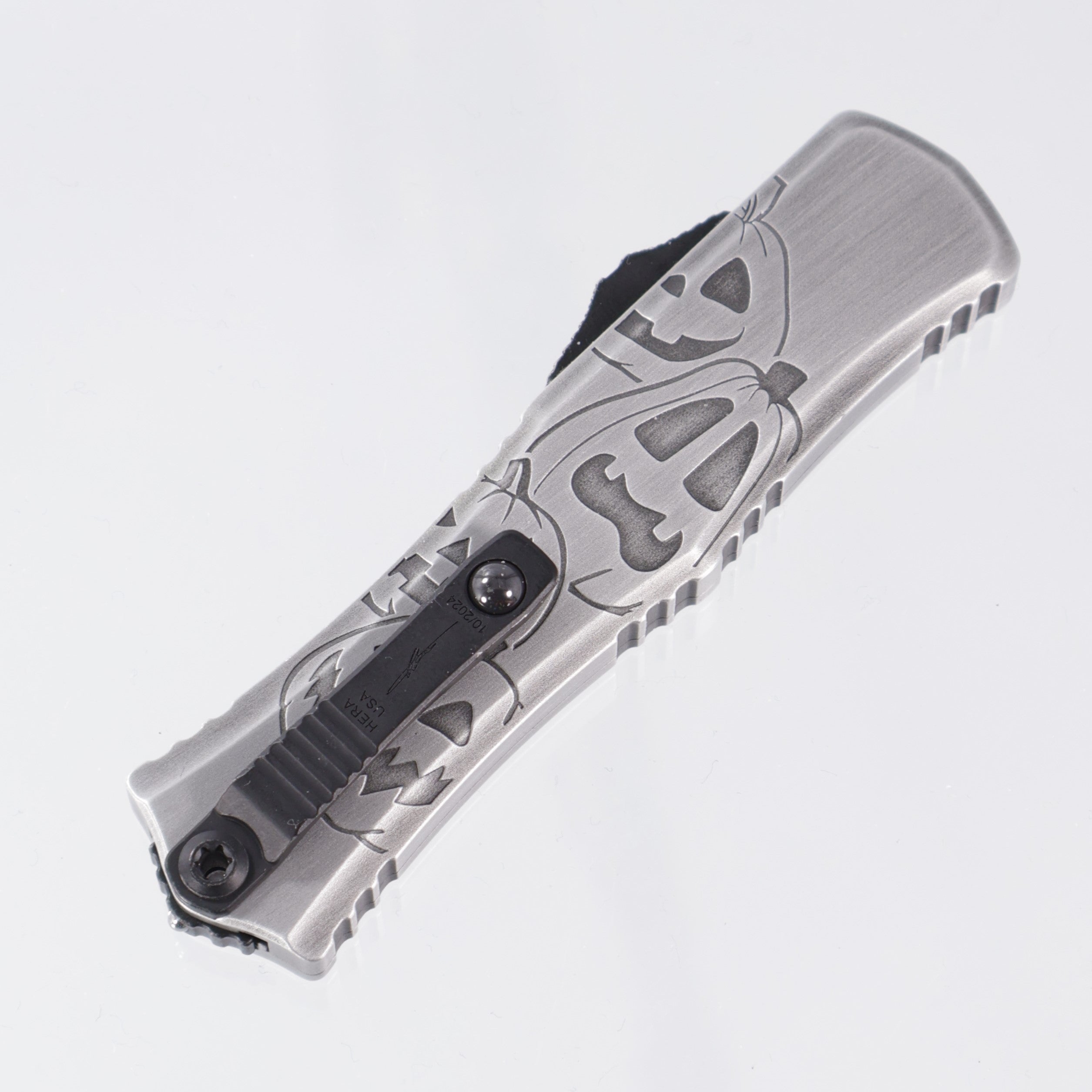 Microtech Hera 2 Mini - Halloween Jack-o'-Lantern Brushed Metal - Apocalyptic Double Edge M390MK - Signature Series - Hera II Mini 1702M-1 BMHWJLS