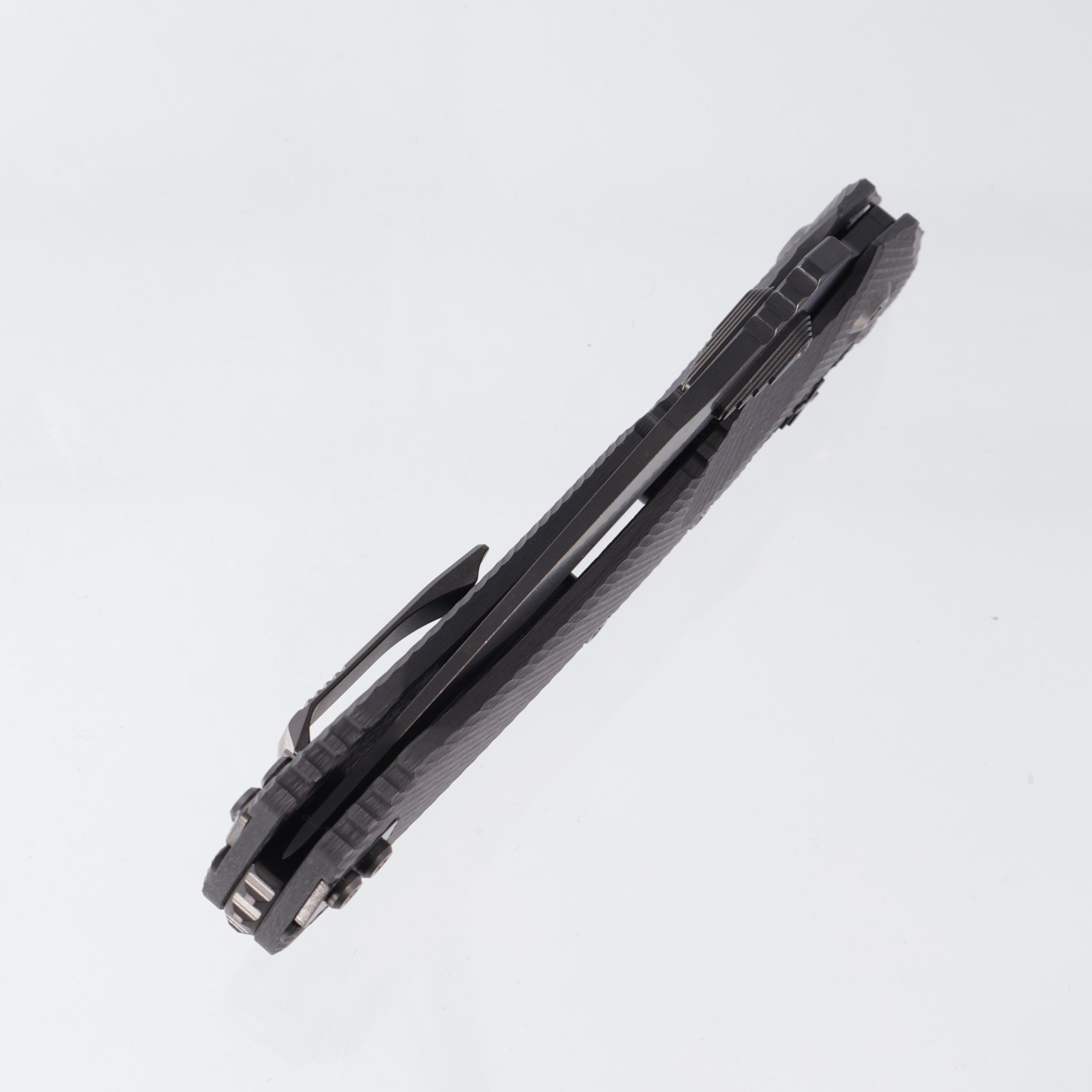 Microtech Amphibian - DLC M390MK - Fluted Carbon Fiber - Signature Series - 137RL-1 DLCTFLCFS