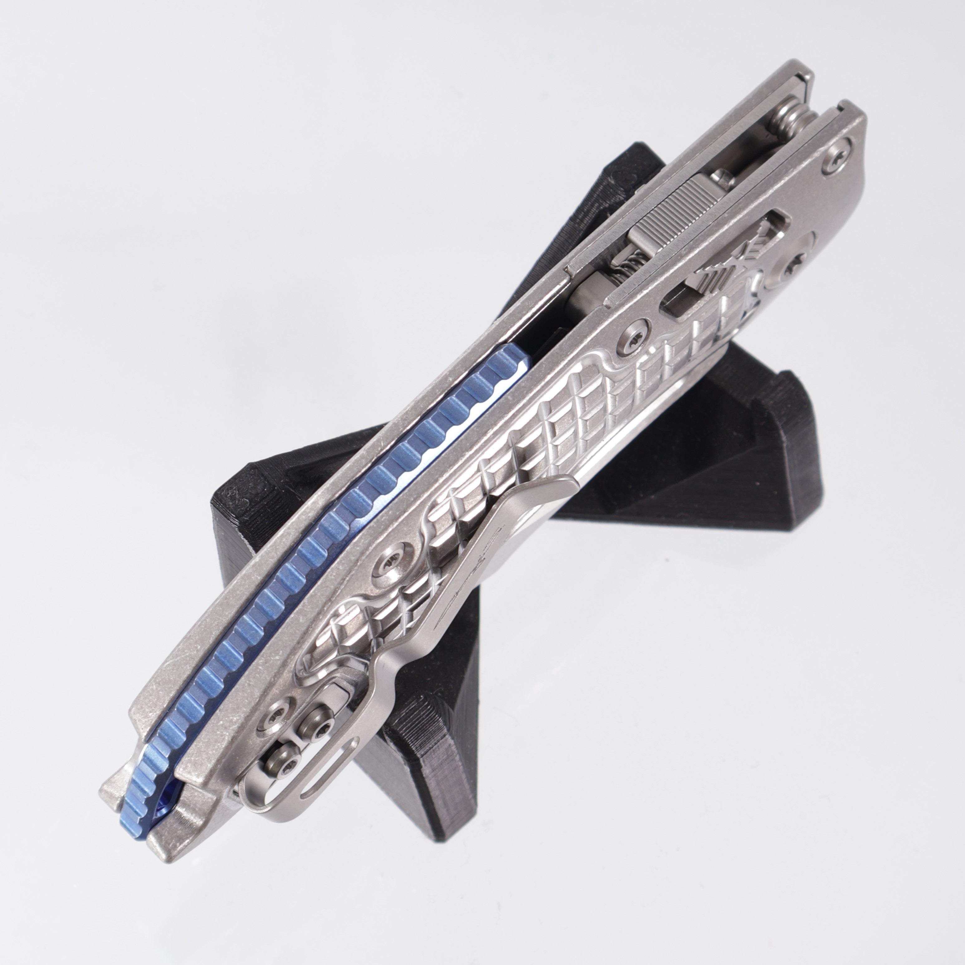 Microtech Marfione Select Stitch Ram-Lok - Stonewash Frag Pattern Titanium w/ Blue Titanium Accent & Double Vapor Blast Stainless Hardware - Stonewash M390MK - 169RL-10FRMS2