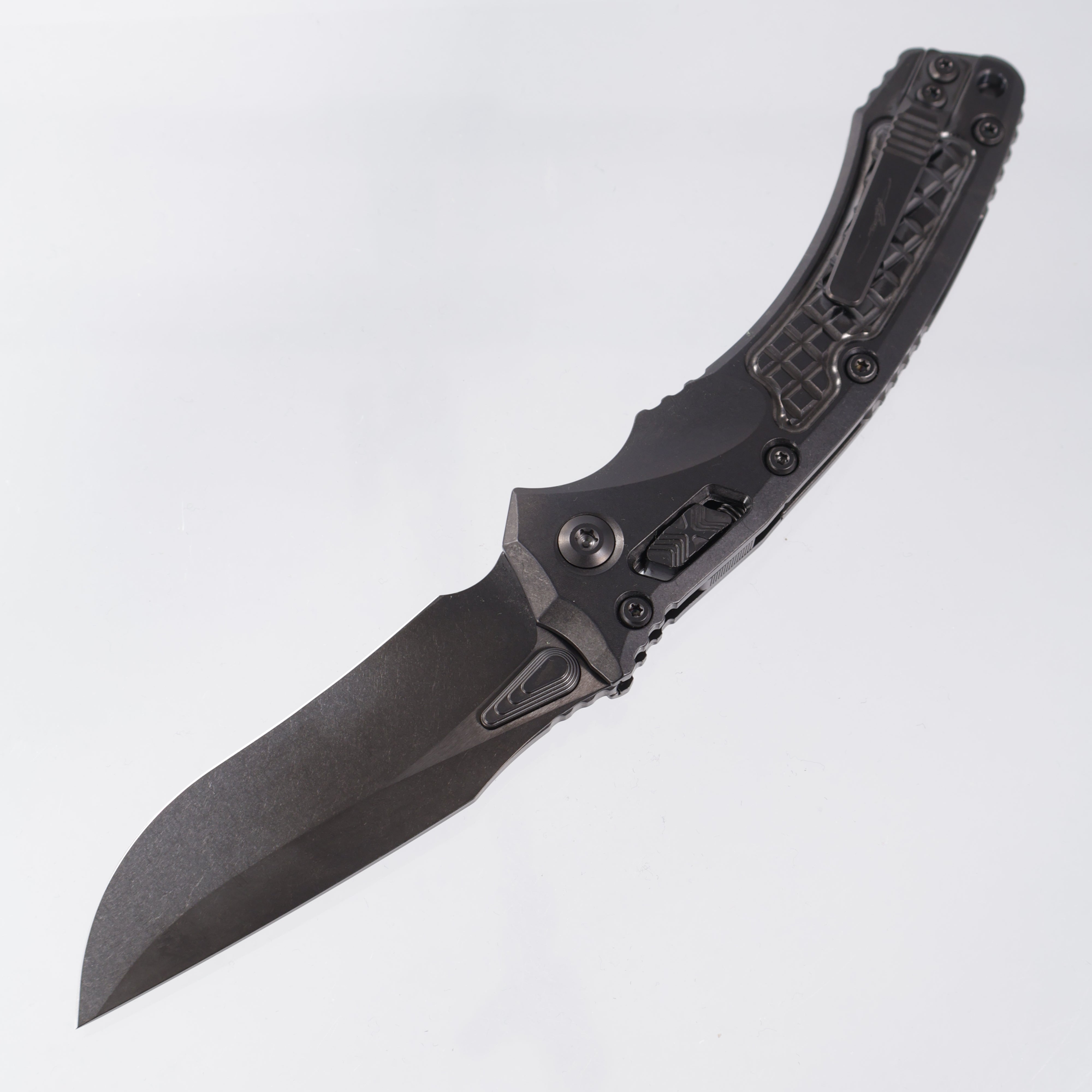 Microtech Amphibian - DLC Frag Pattern Titanium w/ DLC Double Vapor Blast Hardware - DLC M390MK - 137RL-1DLCTFRMS2