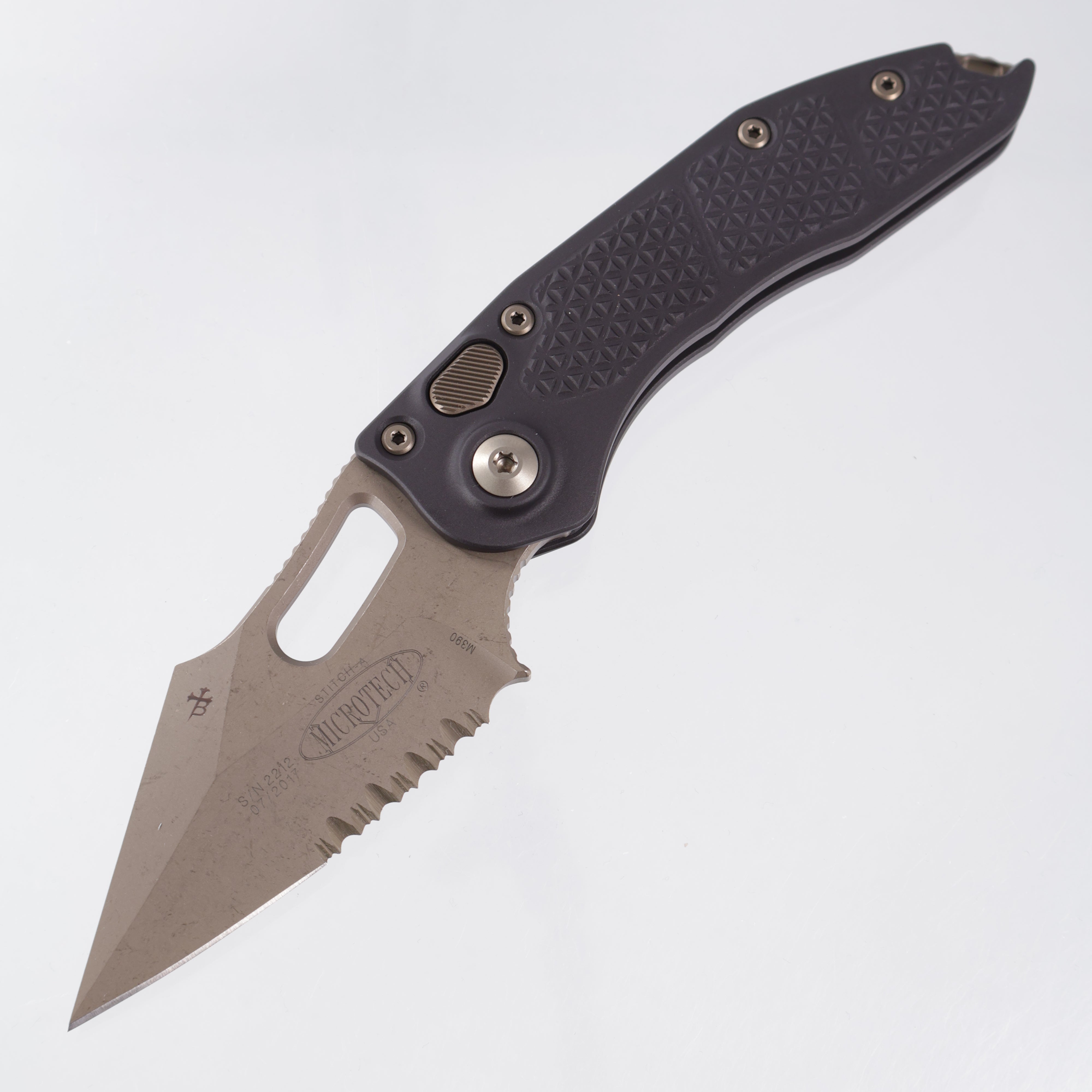 Microtech Stitch Auto - Black Aluminum w/ Bronze Hardware - Bronze Apocalyptic Full Serate M390 - 169-13 *NEW OLD STOCK*