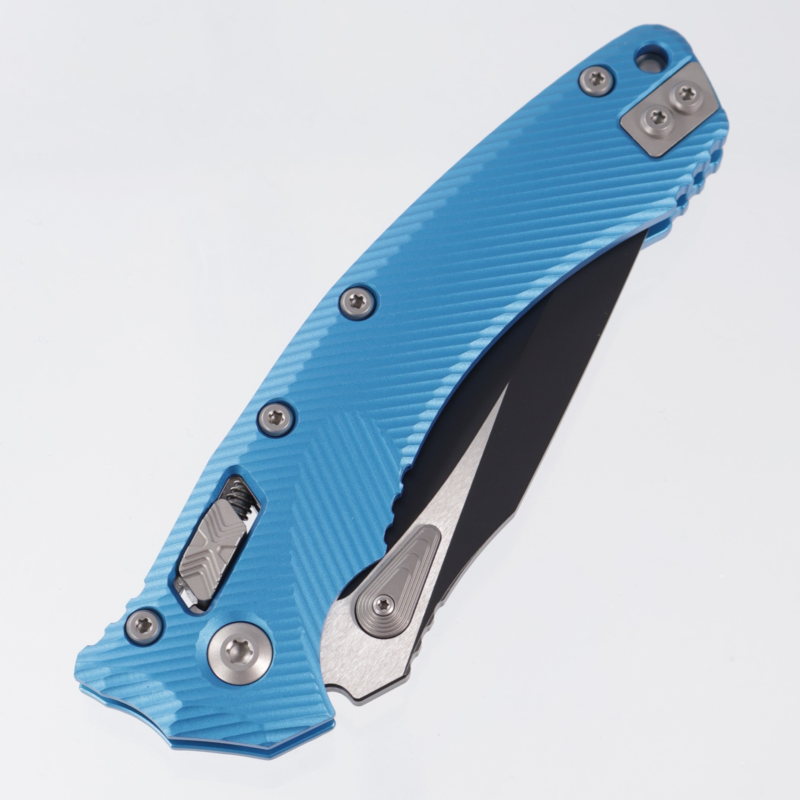 Microtech Amphibian - Blue Fluted Aluminum - 2-Tone Black M390MK - 137RL-1 FLBL