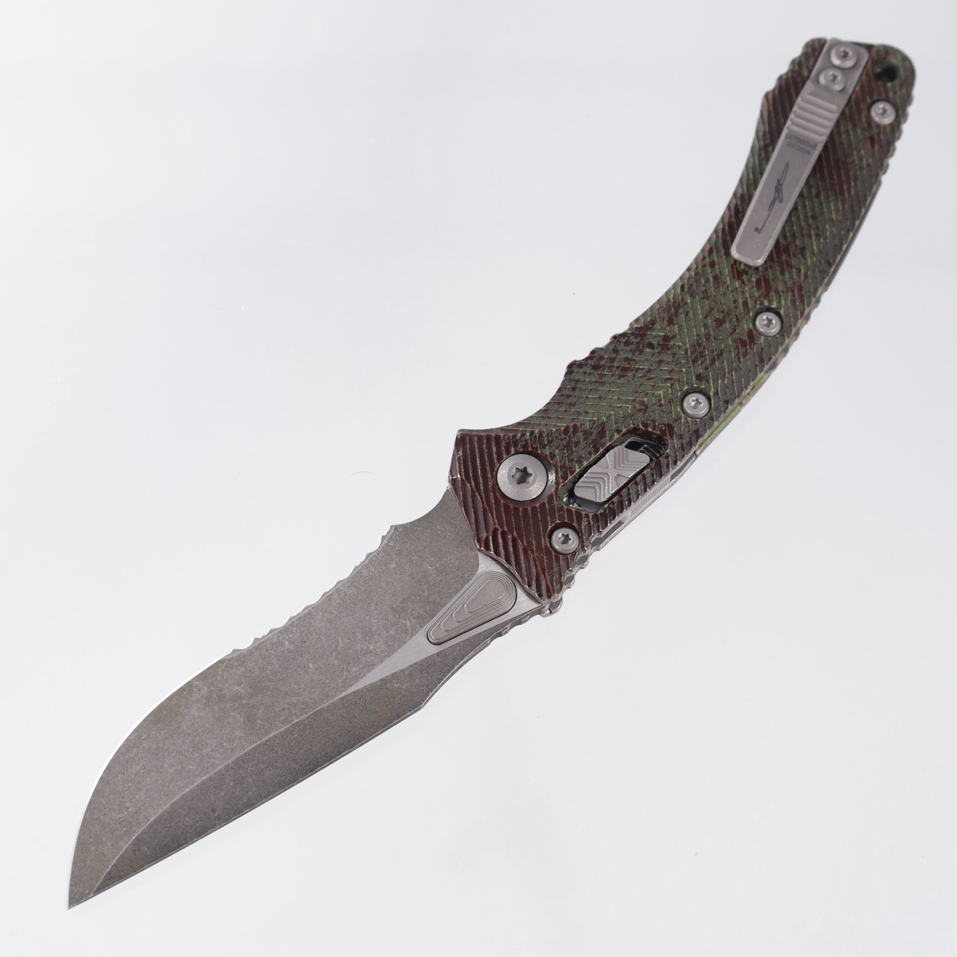 Microtech Amphibian Signature Series - Outbreak Fluted Aluminum - Outbreak Partial Serrate M390MK - 137RL-2FLOBS