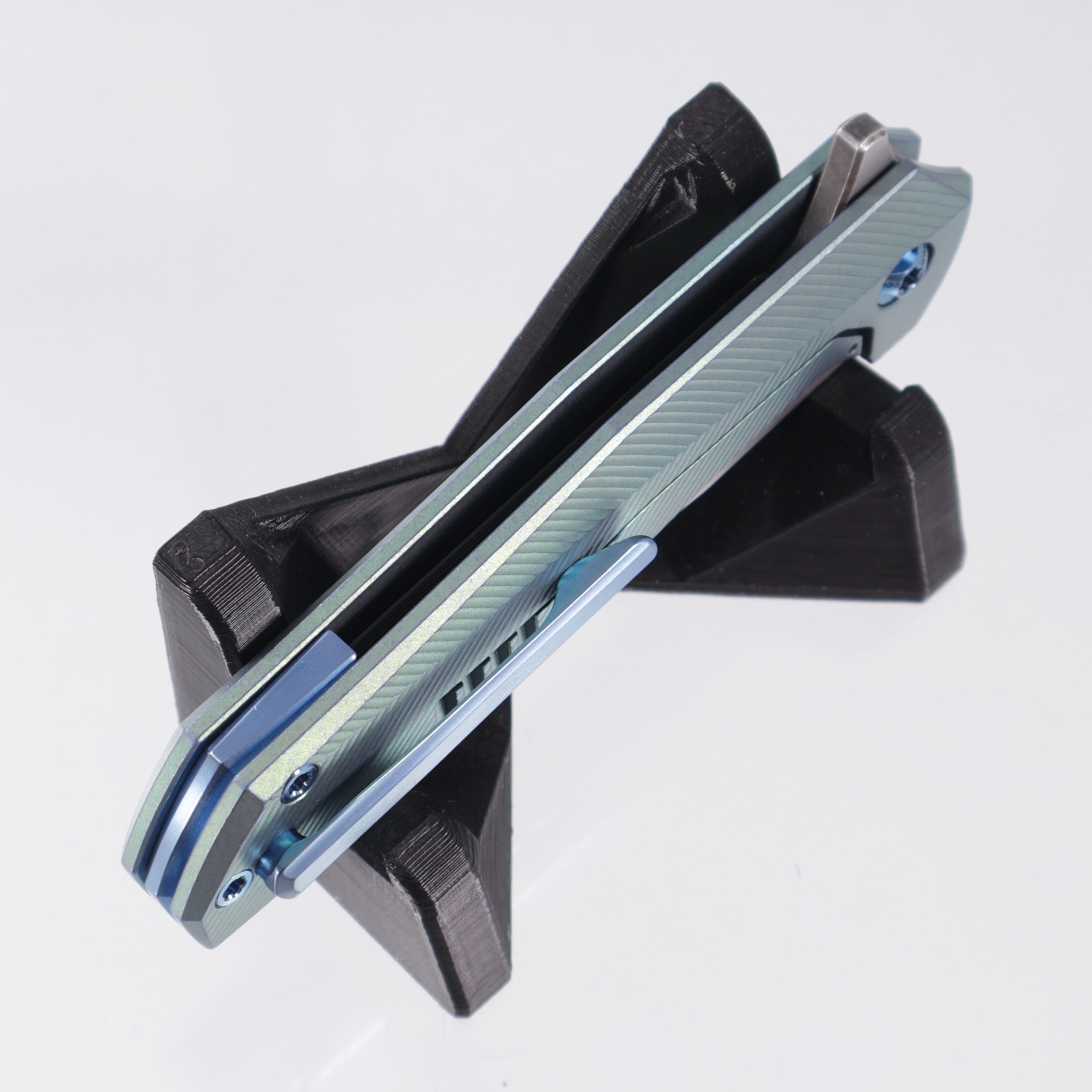 NCC Knives Ragnarok V1 #159 - Green/Blue Ano 3D Zipper Milled