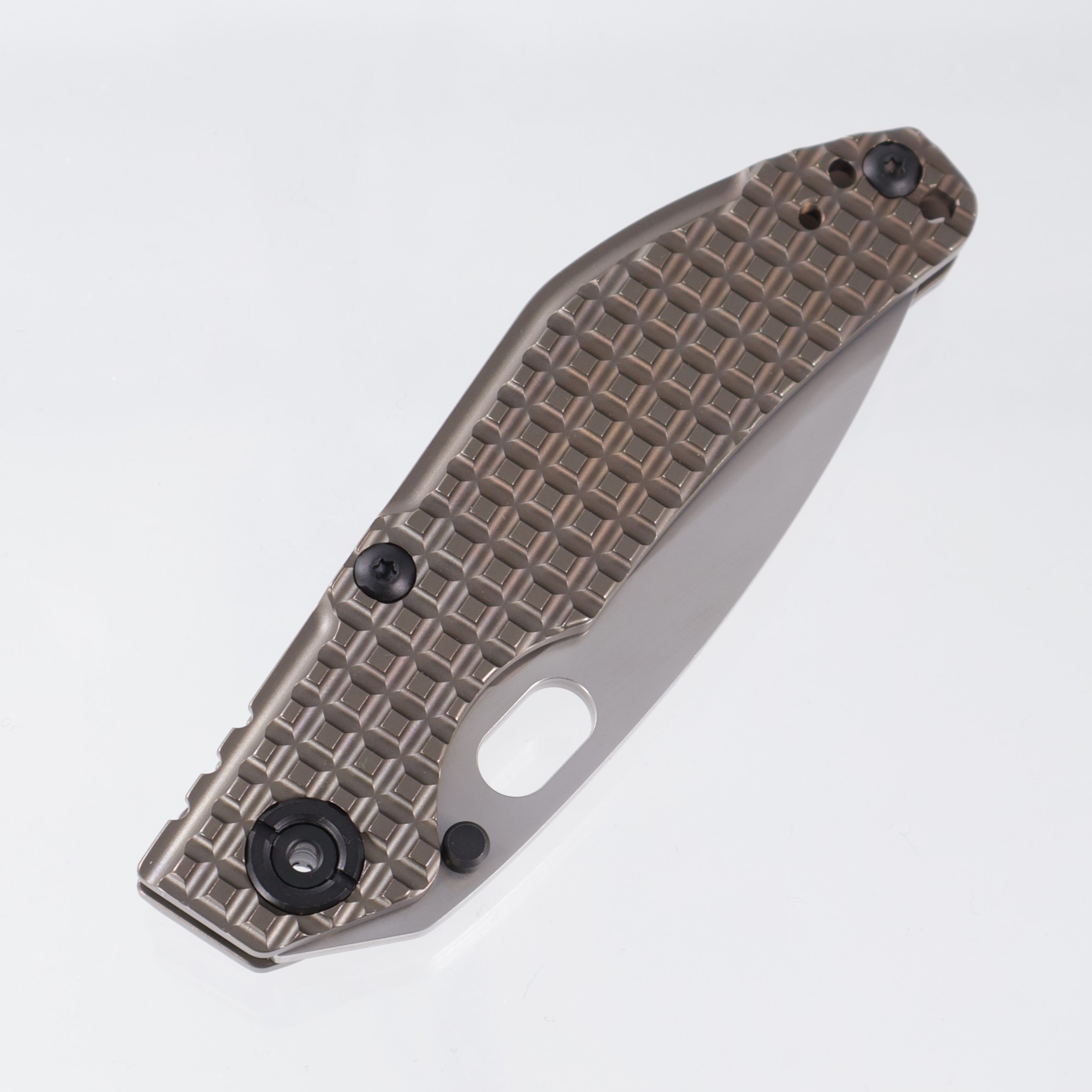 North Mountain Blade BBNM Dwyer Tanto - Champagne Grid Titanium - SLD-Magic - 2522-BZ-G
