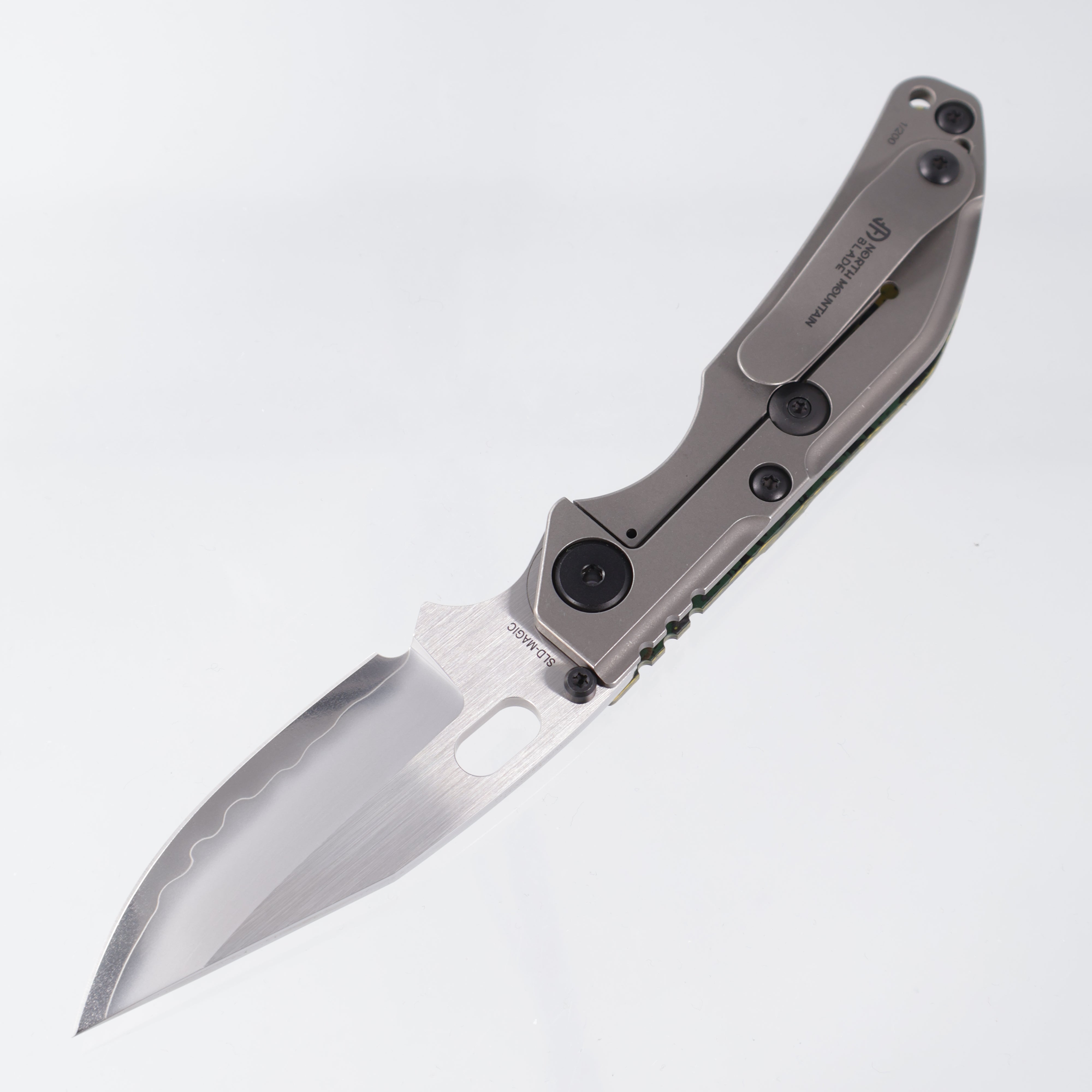 North Mountain Blade BBNM Dwyer Bowie - Yellow & Green Ceramic Carbon Fiber - SLD-Magic - 2521-YLCF