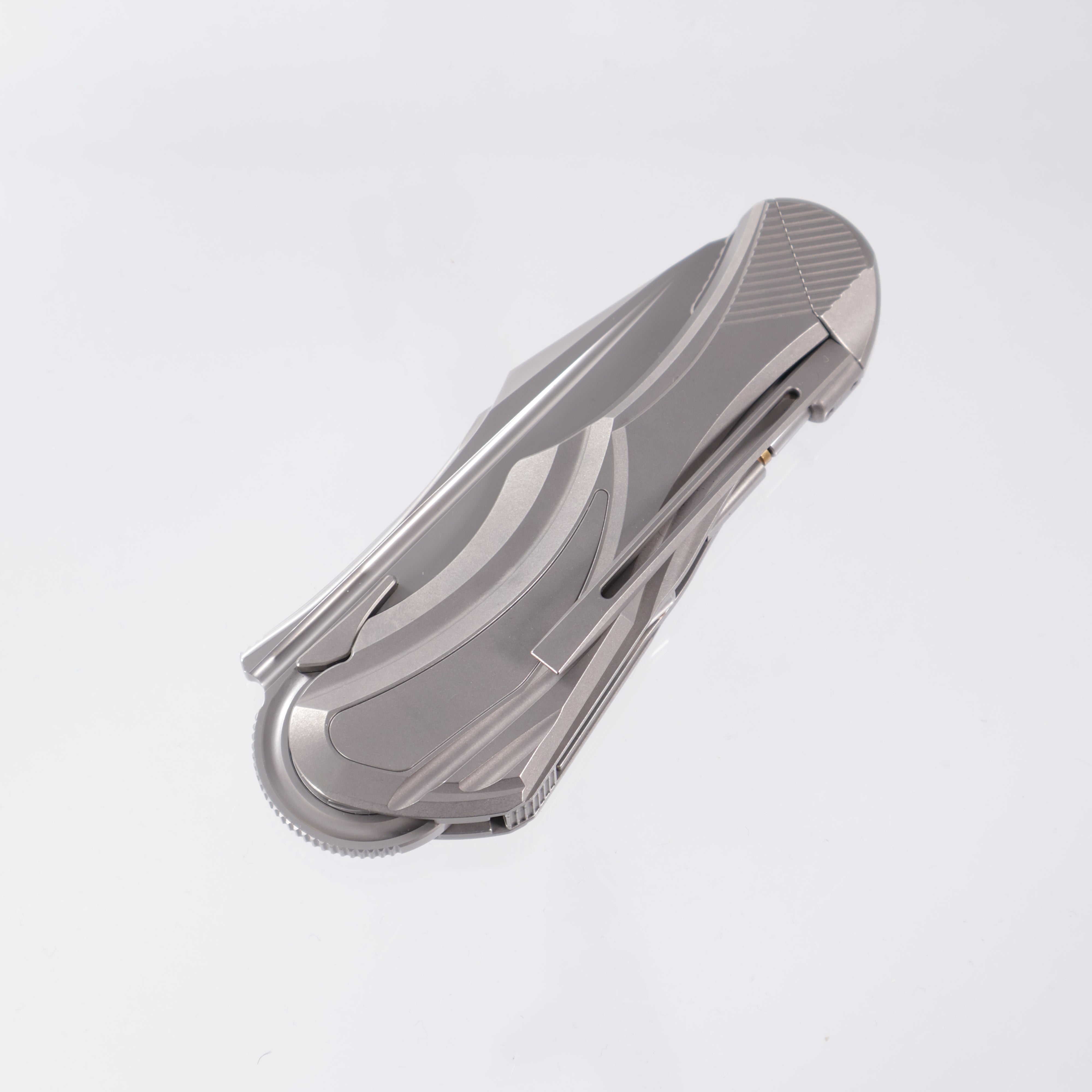 Poikilo Carmen - Pearlescent Stonewash, Recurved Tanto M398 - Stonewash Titanium - S1