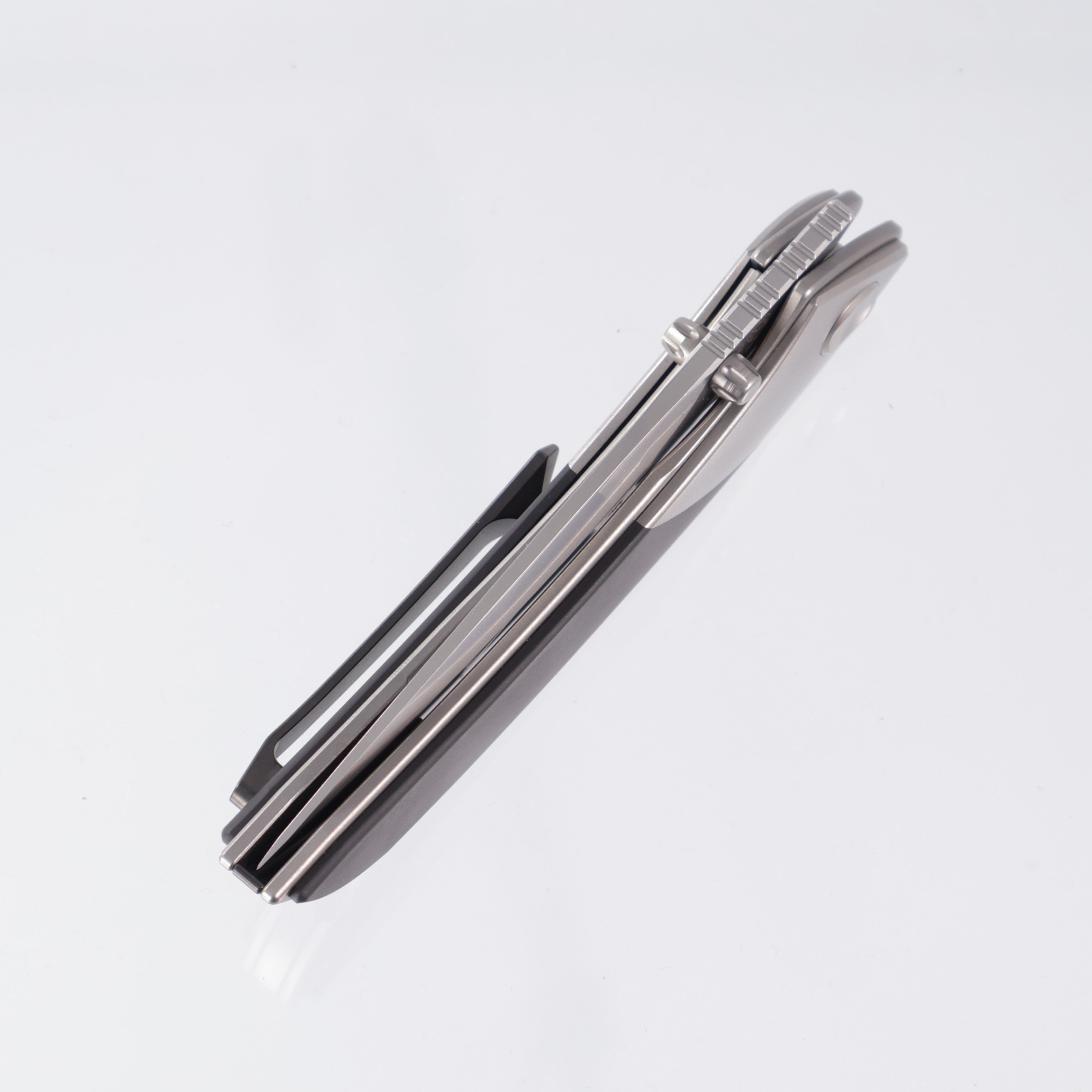 Poikilo Mini Tuna - Pearlescent Stonewash M398 - Ti & Blackened Ti Coated Handle - S1