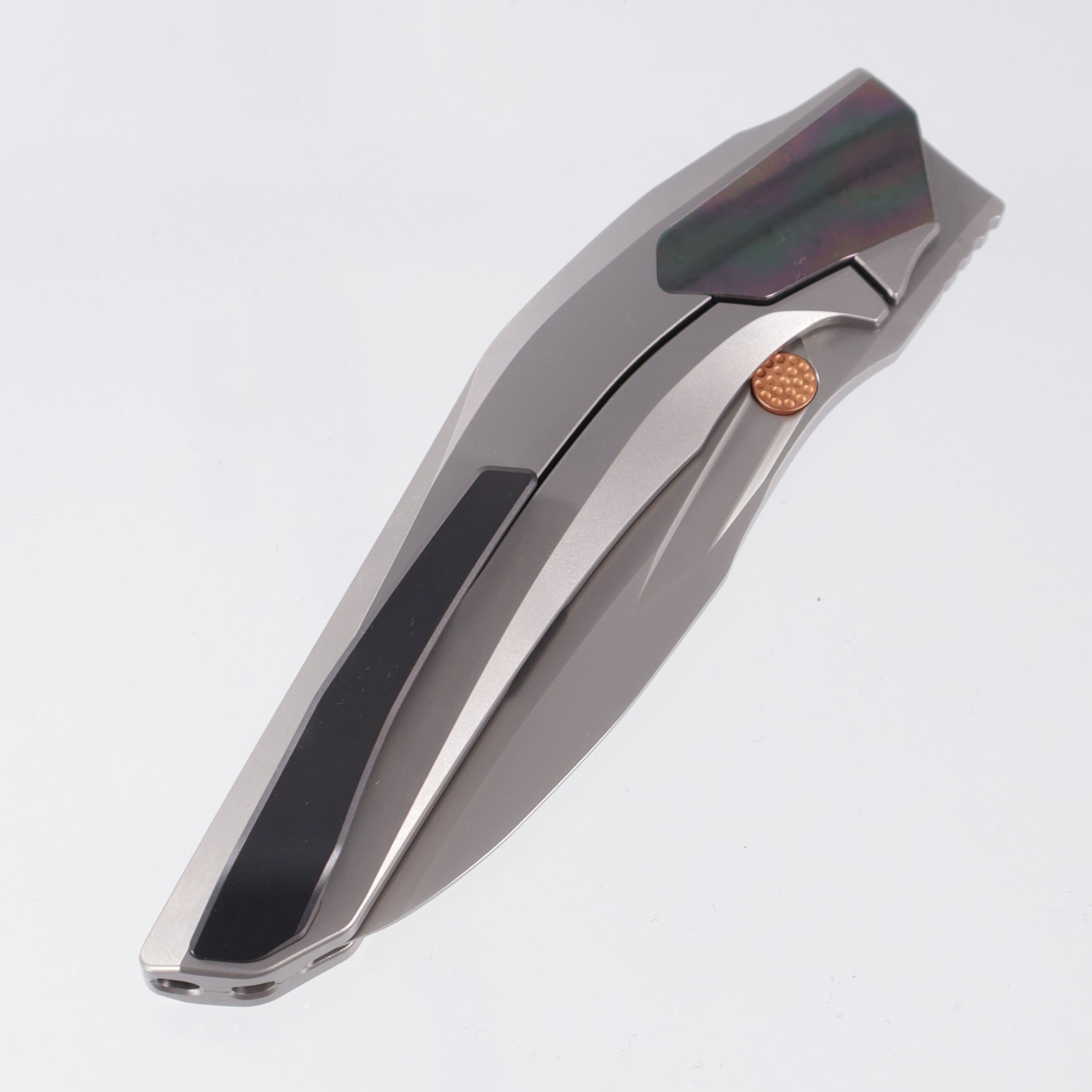 Poikilo VK-Odon (Dragonfly) S1 - Pearlescent Stonewash Titanium w/ Colored Zirc Accents - Pearlescent Stonewash M398