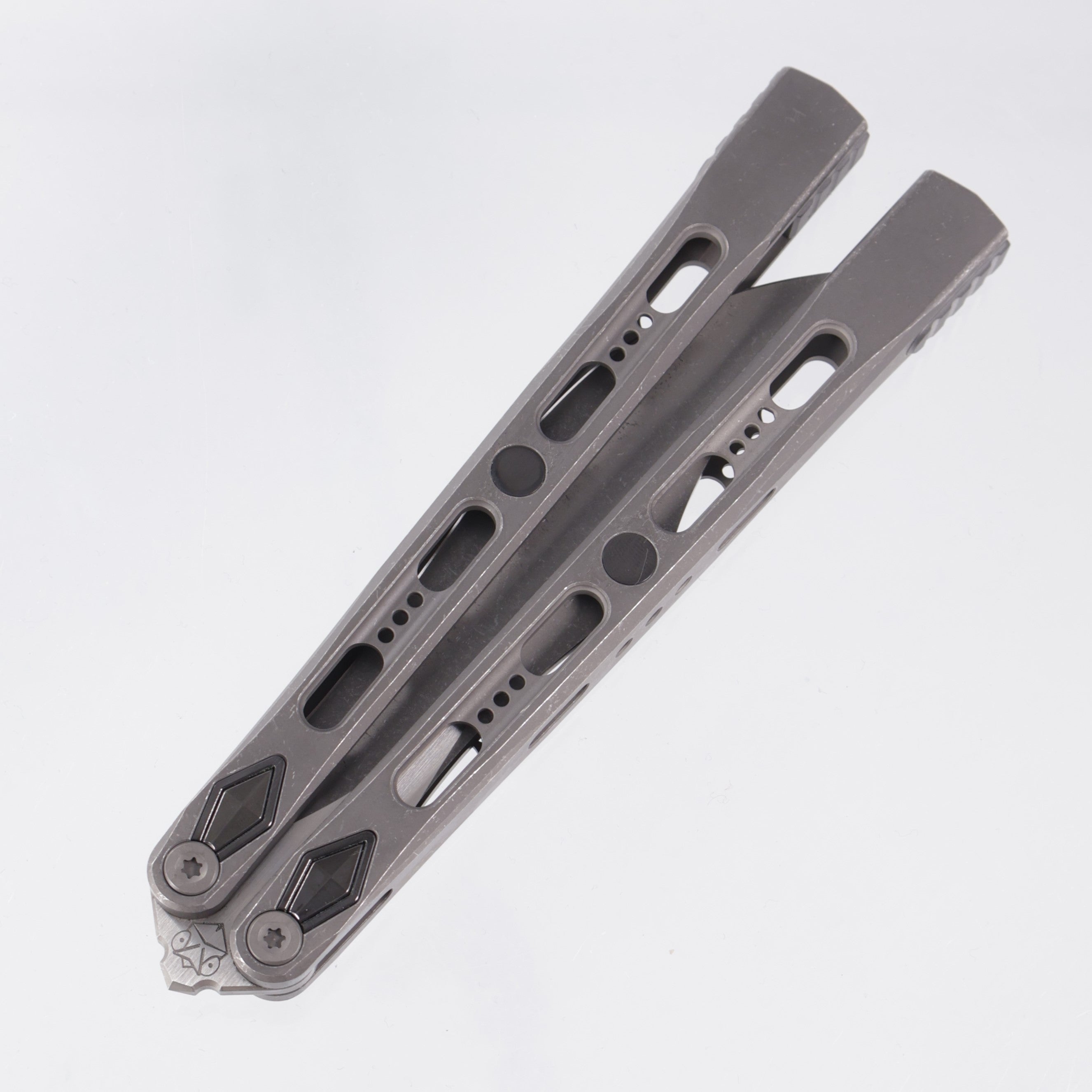 Poikilo PM 1 Hydra Dao - Dark Stonewash Titanium w/ Zirc Accents - Dark Stonewash M398