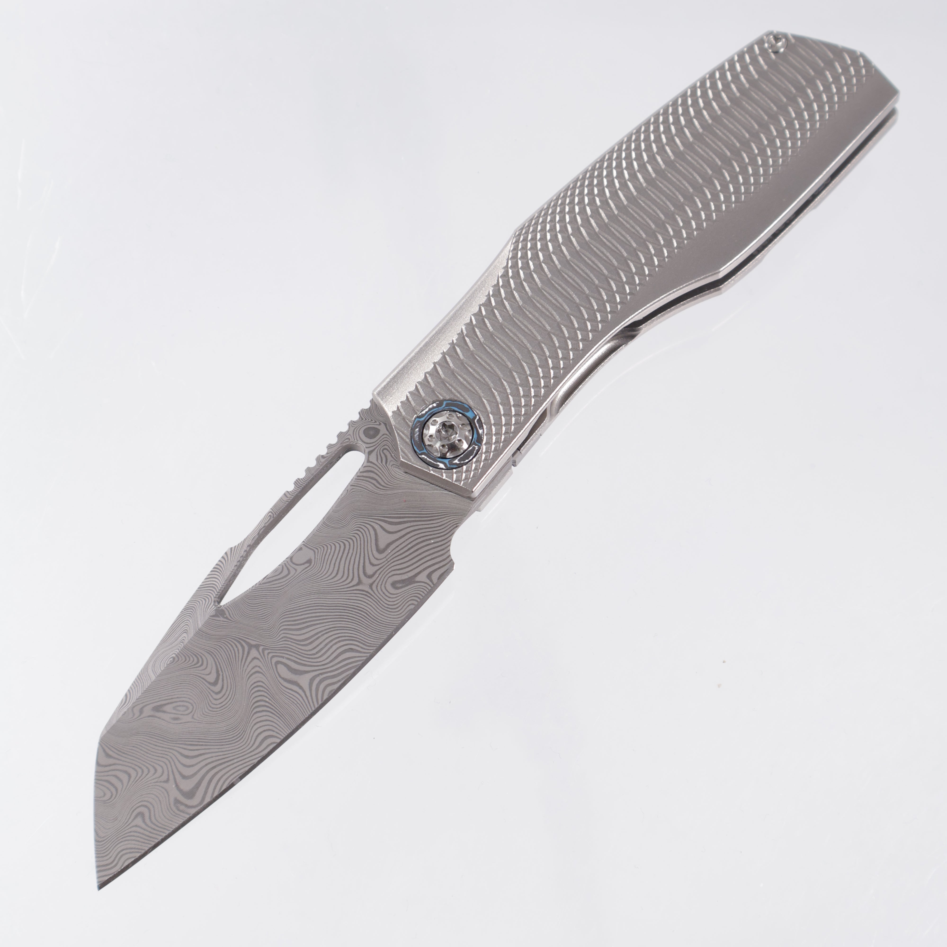 Prince Customs Protean #1012 Wharncliffe - Putter Milled Titanium w/ Arctic Frost Fat Carbon Pivot Collars / Backspacer & DS93X Damasteel Clip - DS93X Damasteel