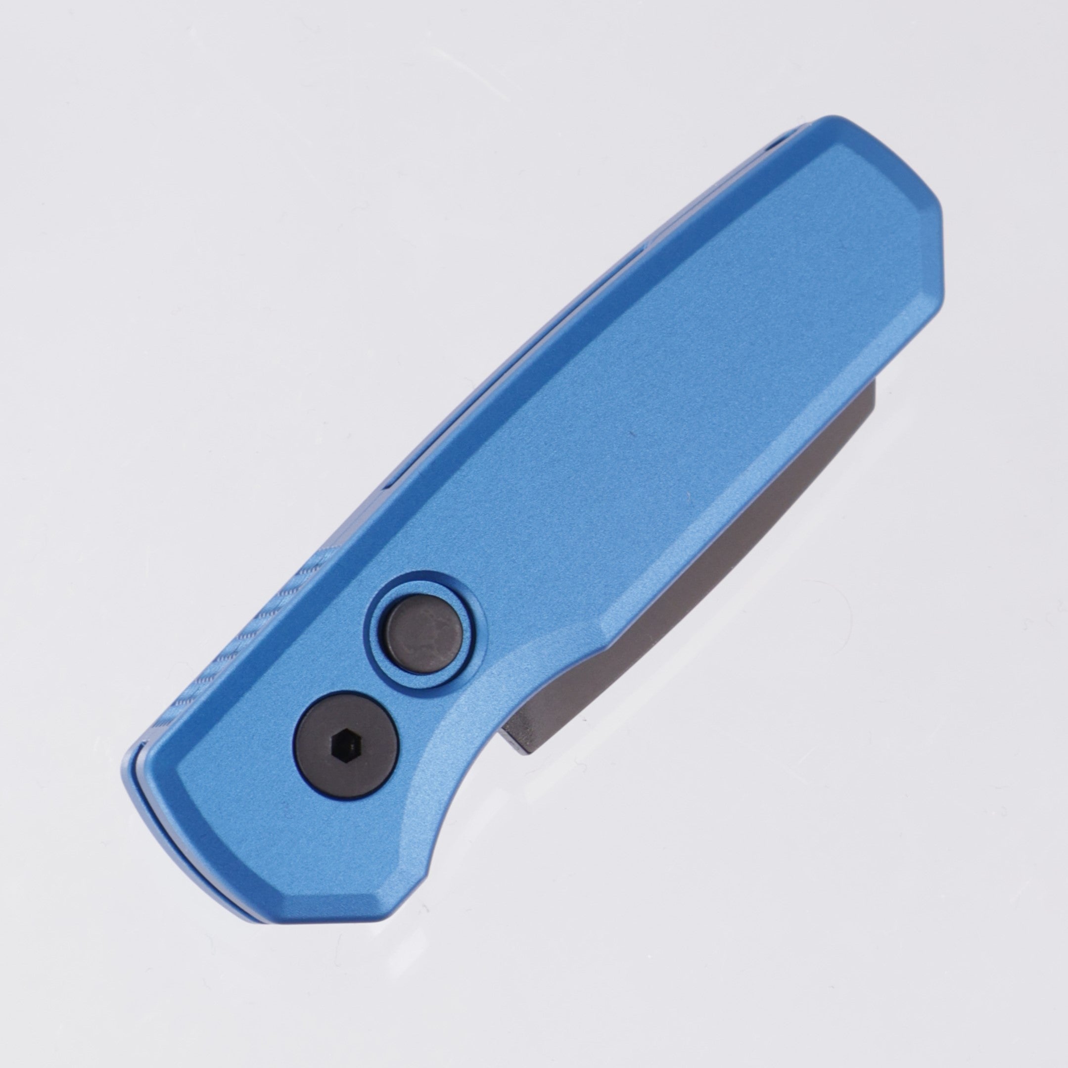 Pro-Tech Runt 5 - Blue Aluminum - DLC 20CV Reverse Tanto - R5203-BLUE