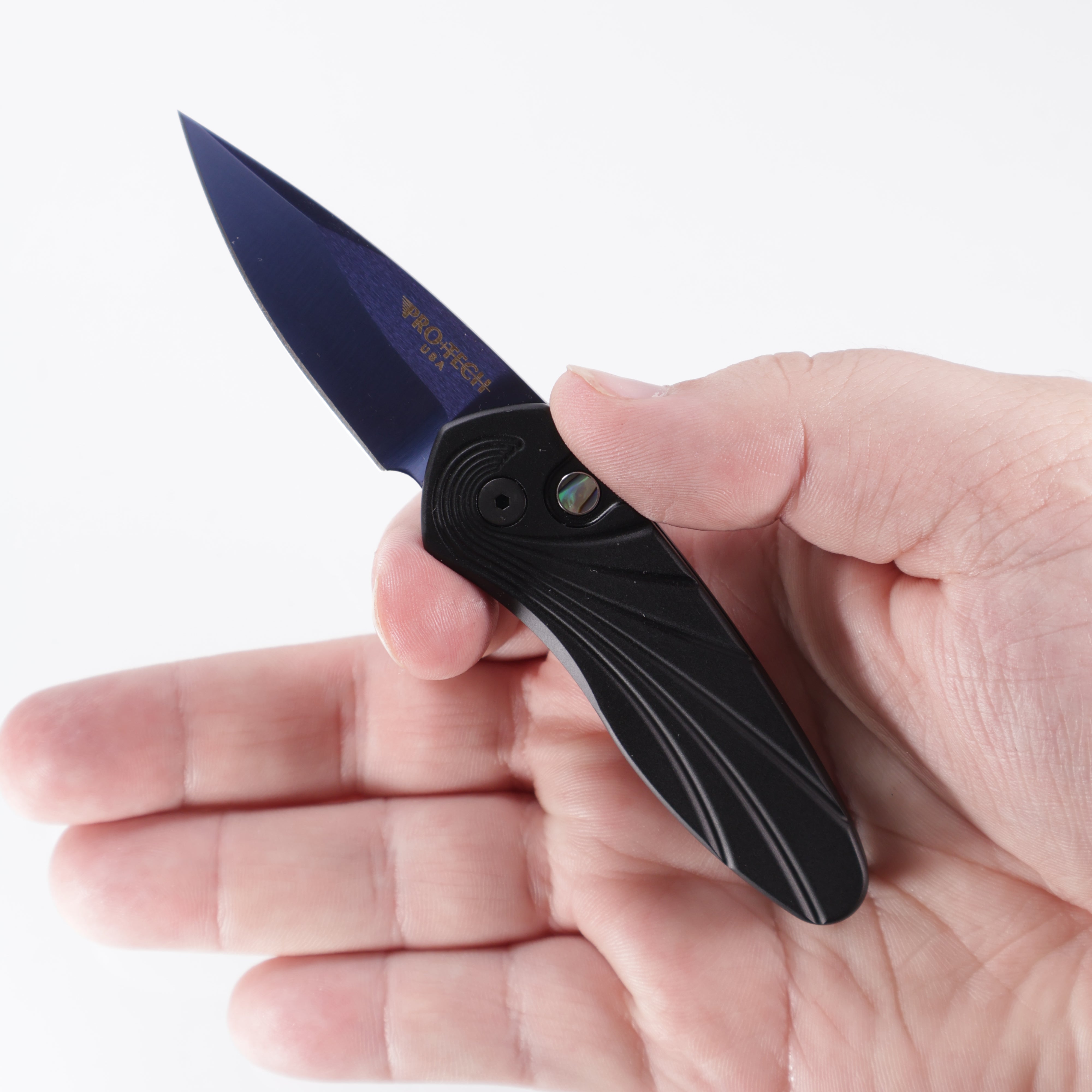 Pro-Tech Sprint - Black Aluminum w/ 3D Wave Milling & Abalone Button - Sapphire S35VN - 2937-SB