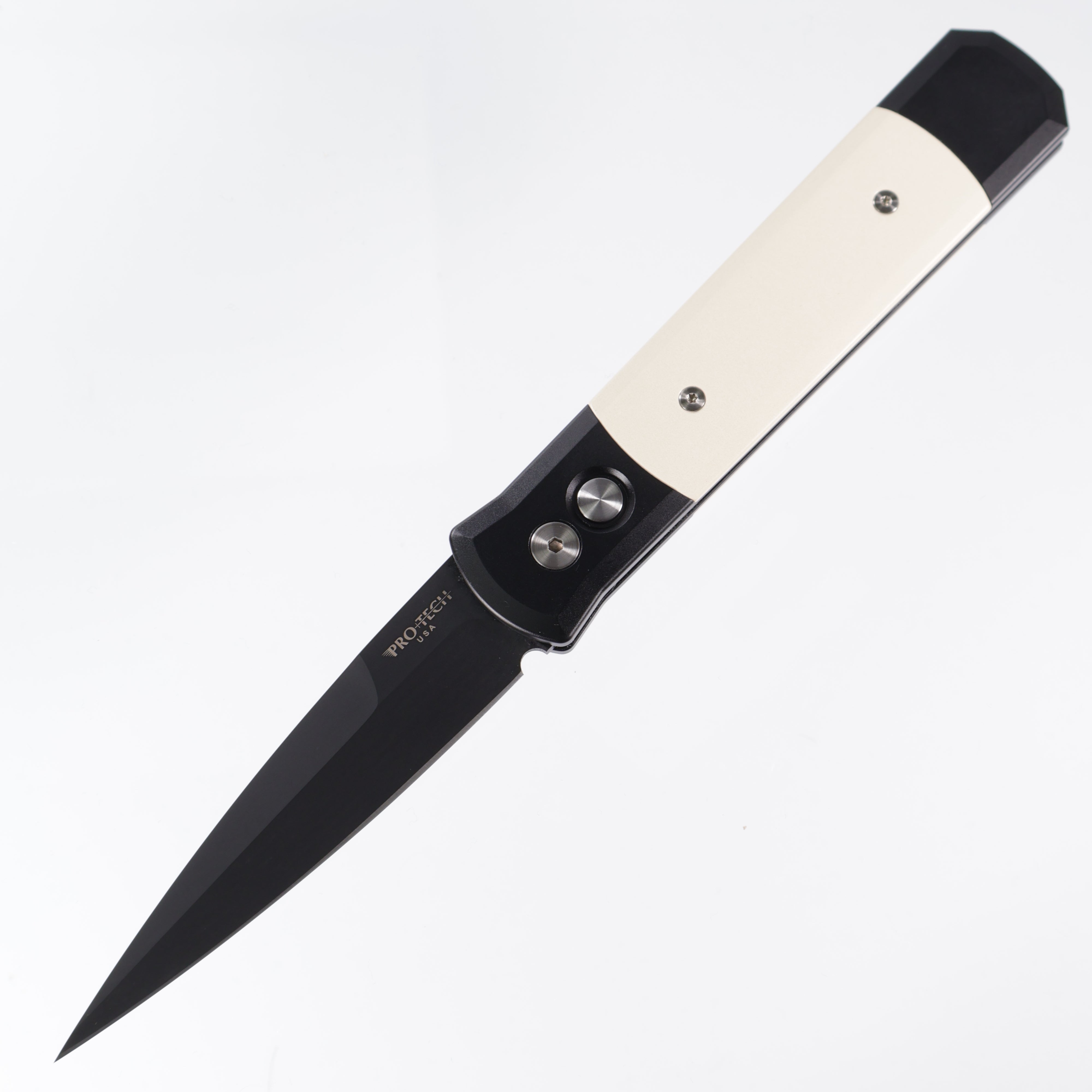 Pro-Tech Godfather - Tuxedo Black Aluminum w/ Micarta Inlays - DLC 154CM - 952