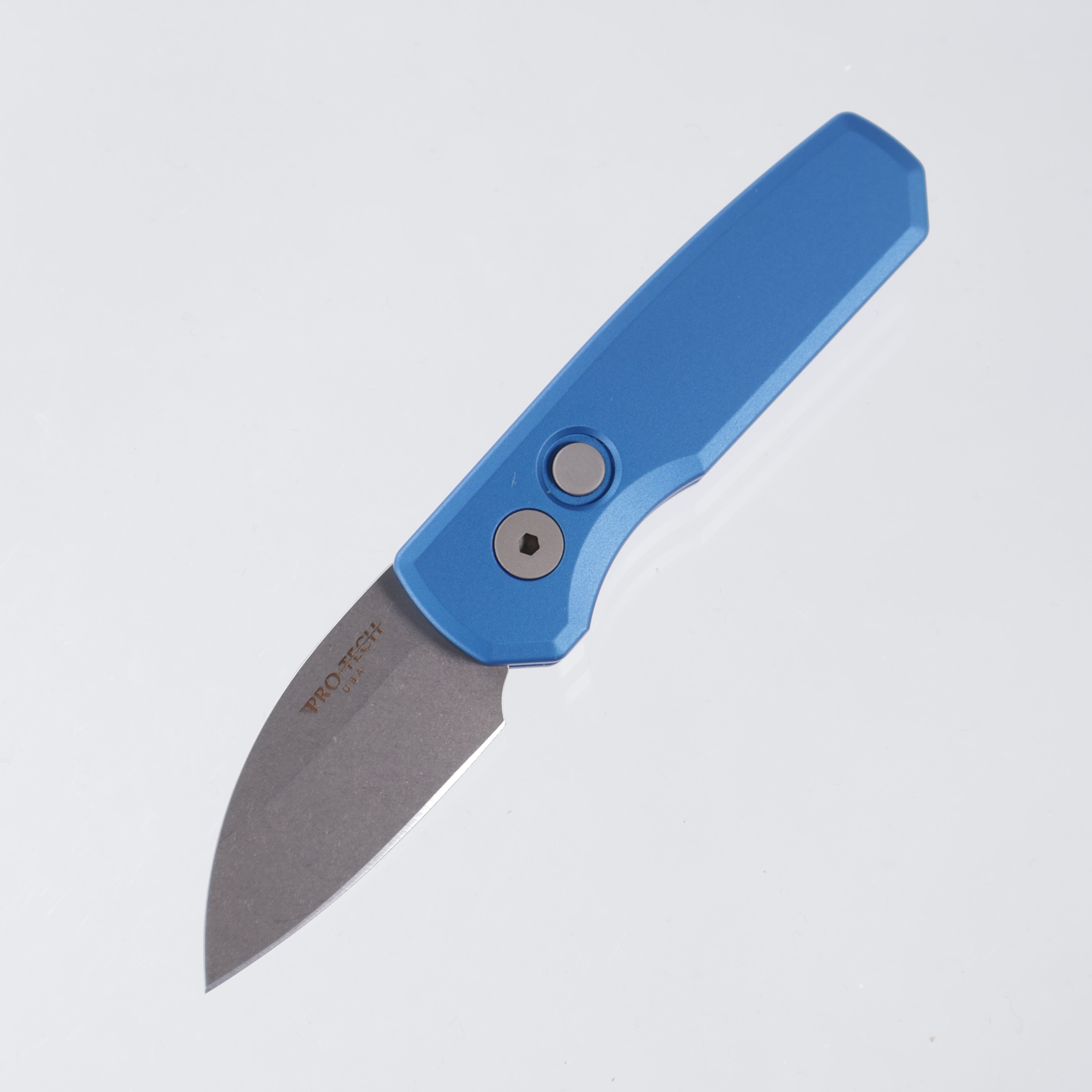 Pro-Tech Runt 5 - Blue Aluminum - Stonewash Magnacut Wharncliffe - R5301-BLUE