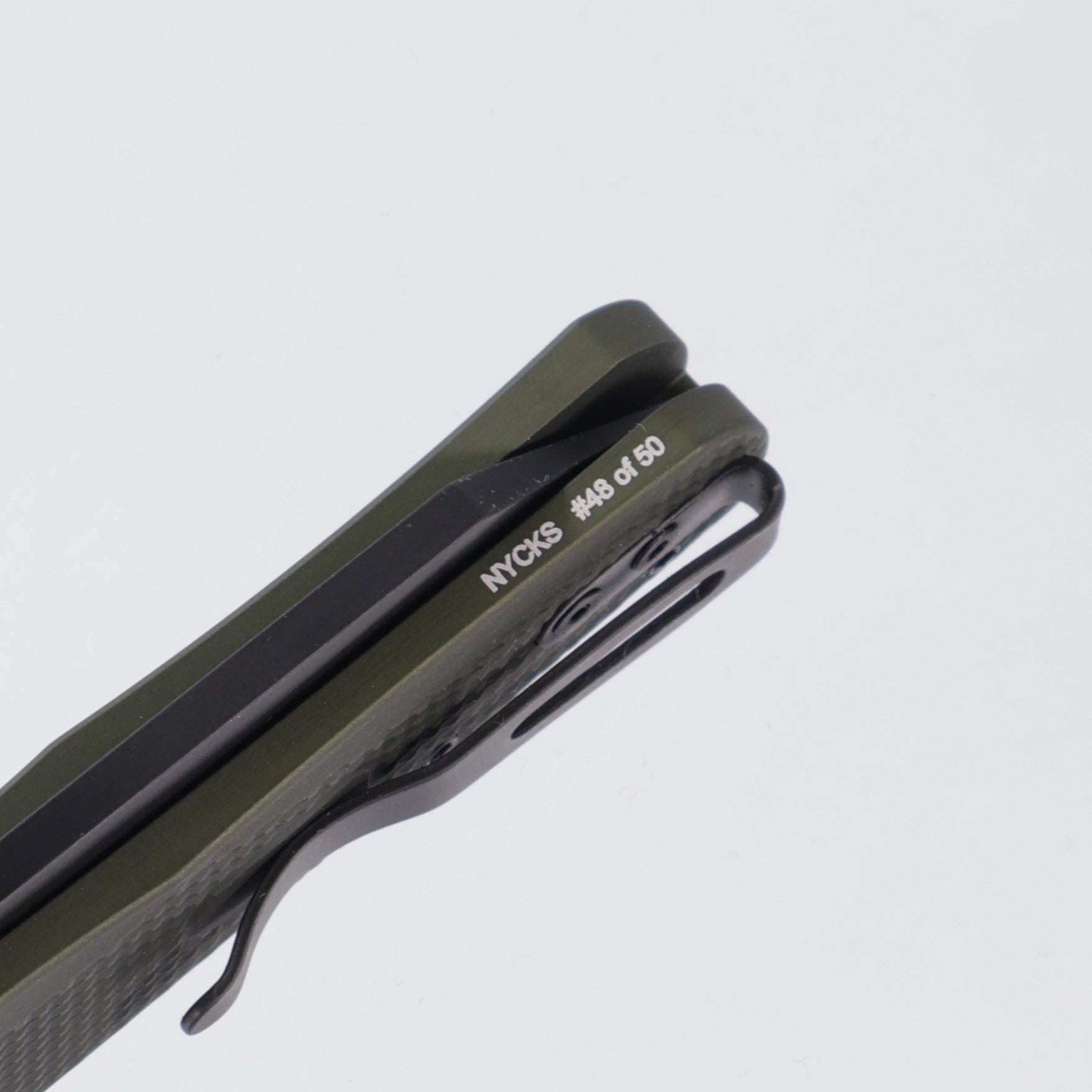 Pro-Tech Malibu - Green Textured Aluminum w/ Mosaic Pin Button - DLC Magnacut Reverse Tanto - NYCKS.Malibu.1