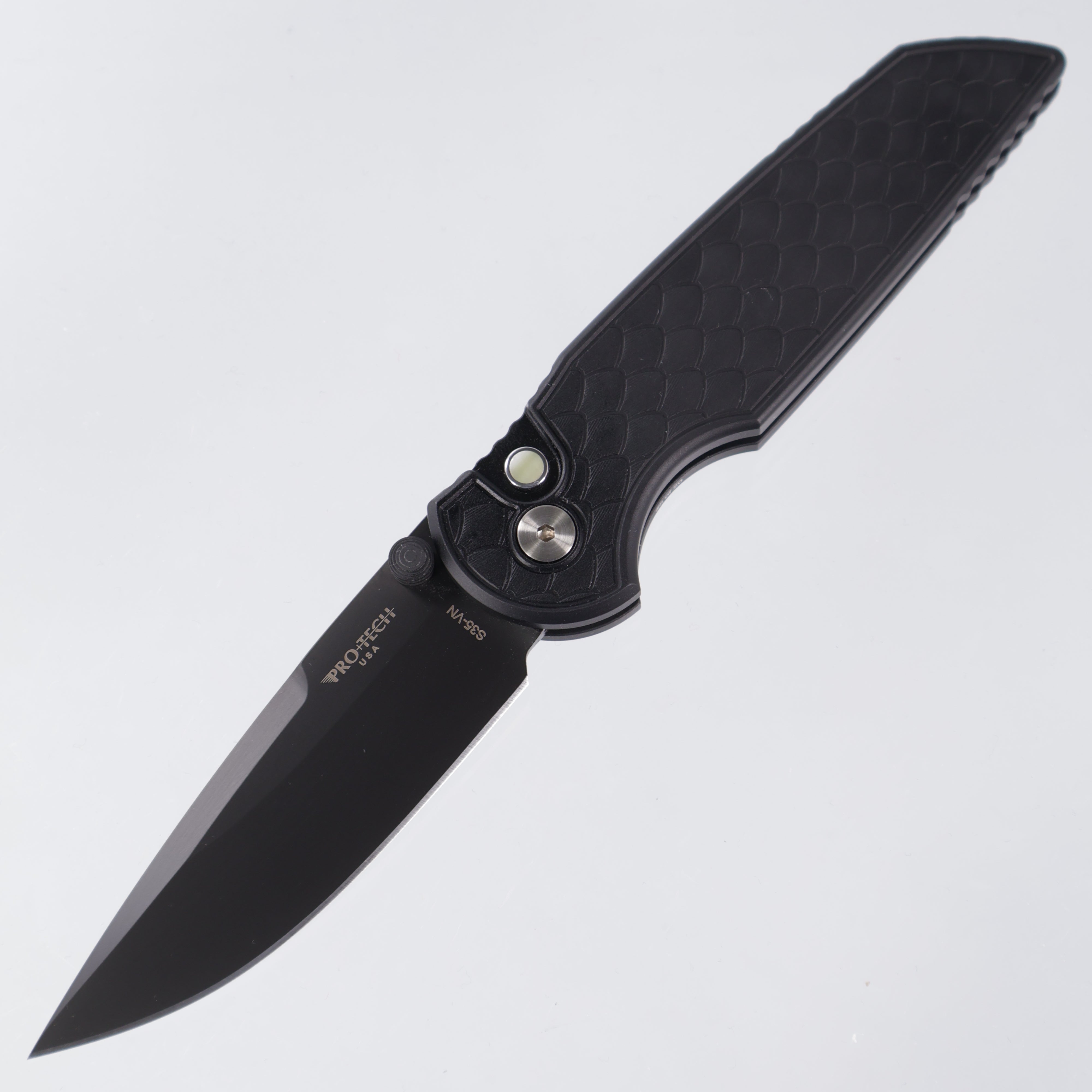 Pro-Tech TR-3 Integrity - Black Aluminum w/ Reptile Milling & Gold Lip Pearl Button - DLC S35VN - NYCKS.INT.3