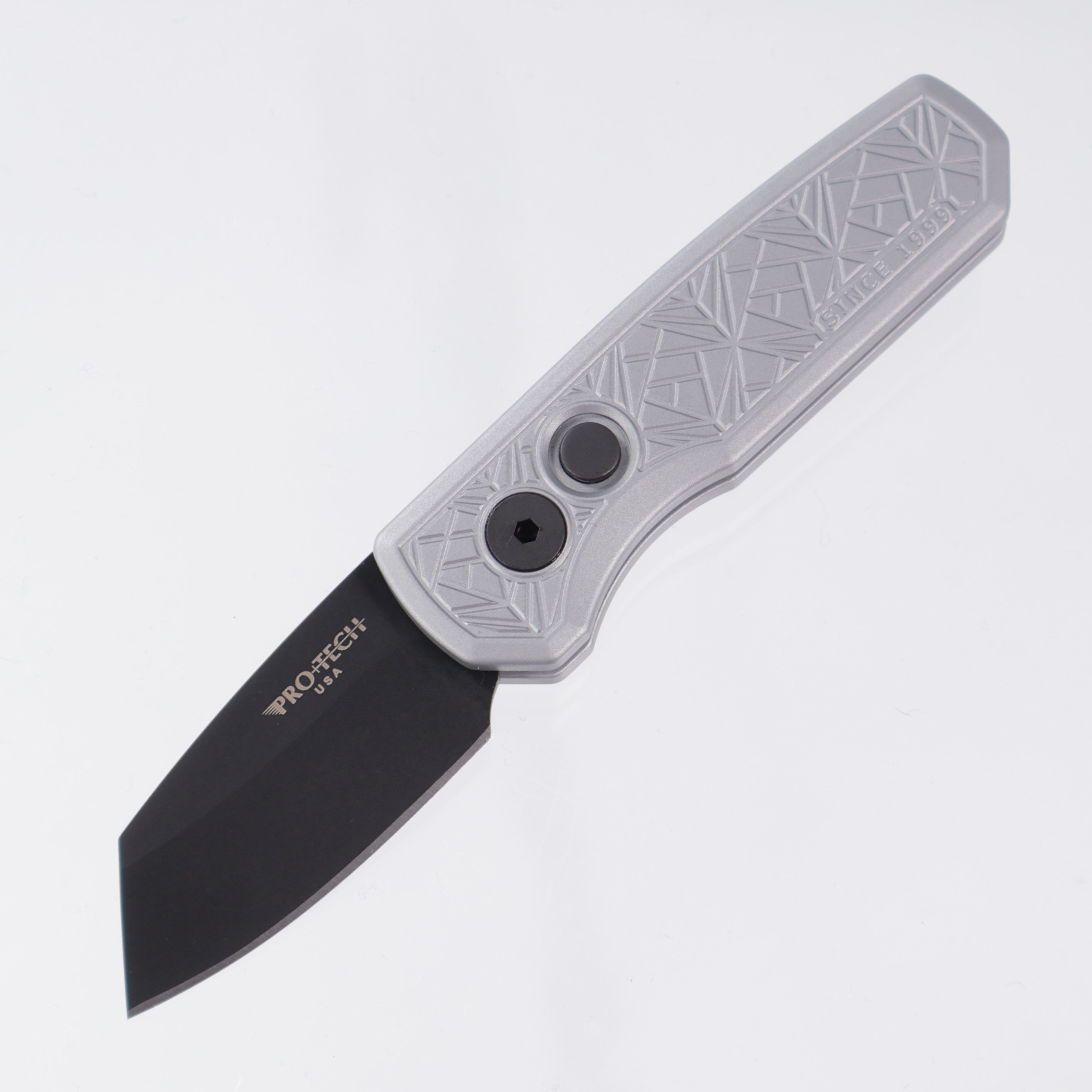 Pro-Tech Runt 5 - Grey Aluminum w/ Nexus Pattern - DLC 20CV Reverse Tanto - R5203-GREY Nexus