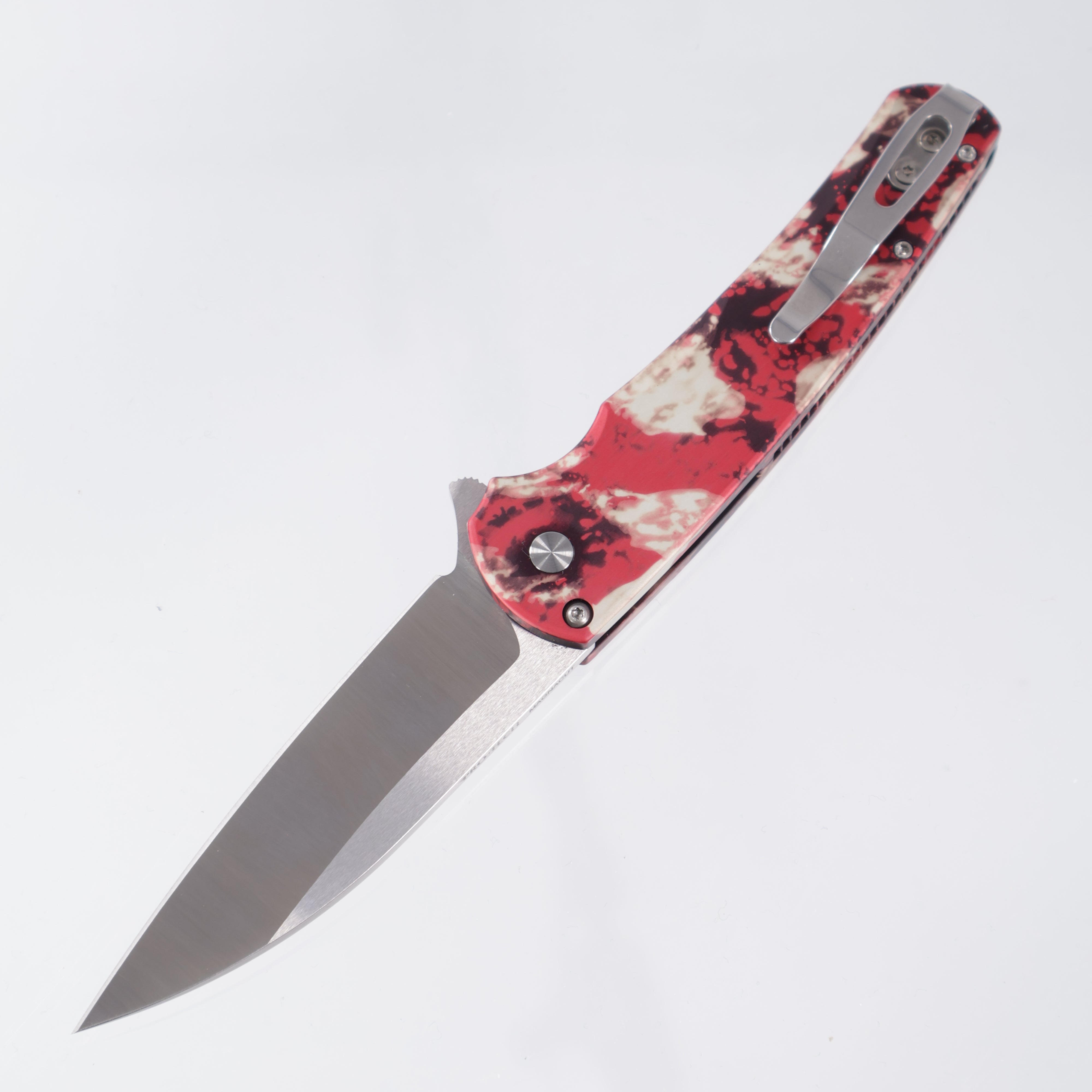 Pro-Tech Malibu - Crimson Tiger Camo Anodized Aluminum w/ Black Lip Pearl Button - Satin Wharncliffe Magnacut - 5300-CTC