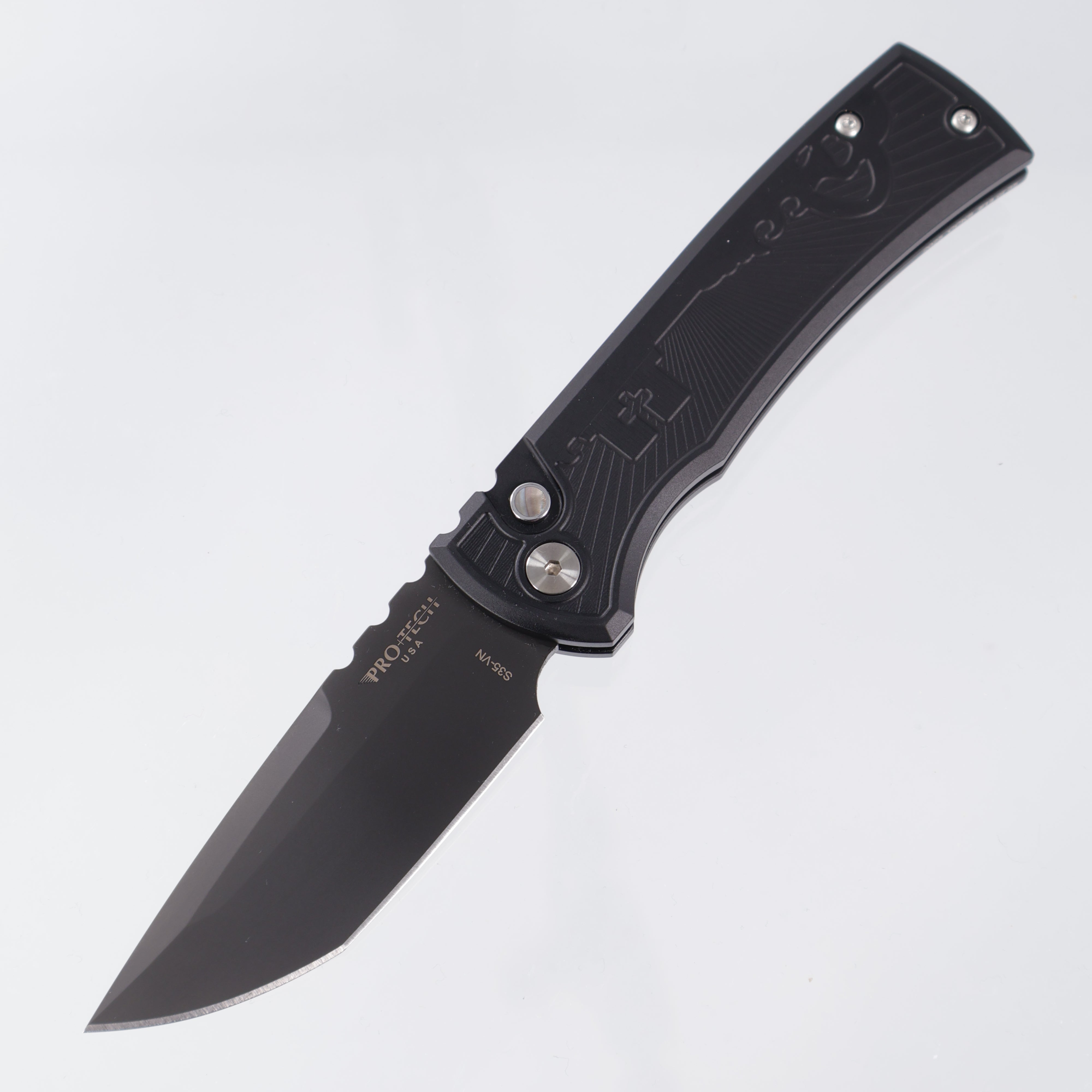 Pro-Tech x Chaves Redencion Auto Tanto - Black Skull Key Aluminum w/ Black Lip Pearl Button - DLC S35VN - CCKSF25.Redencion.1