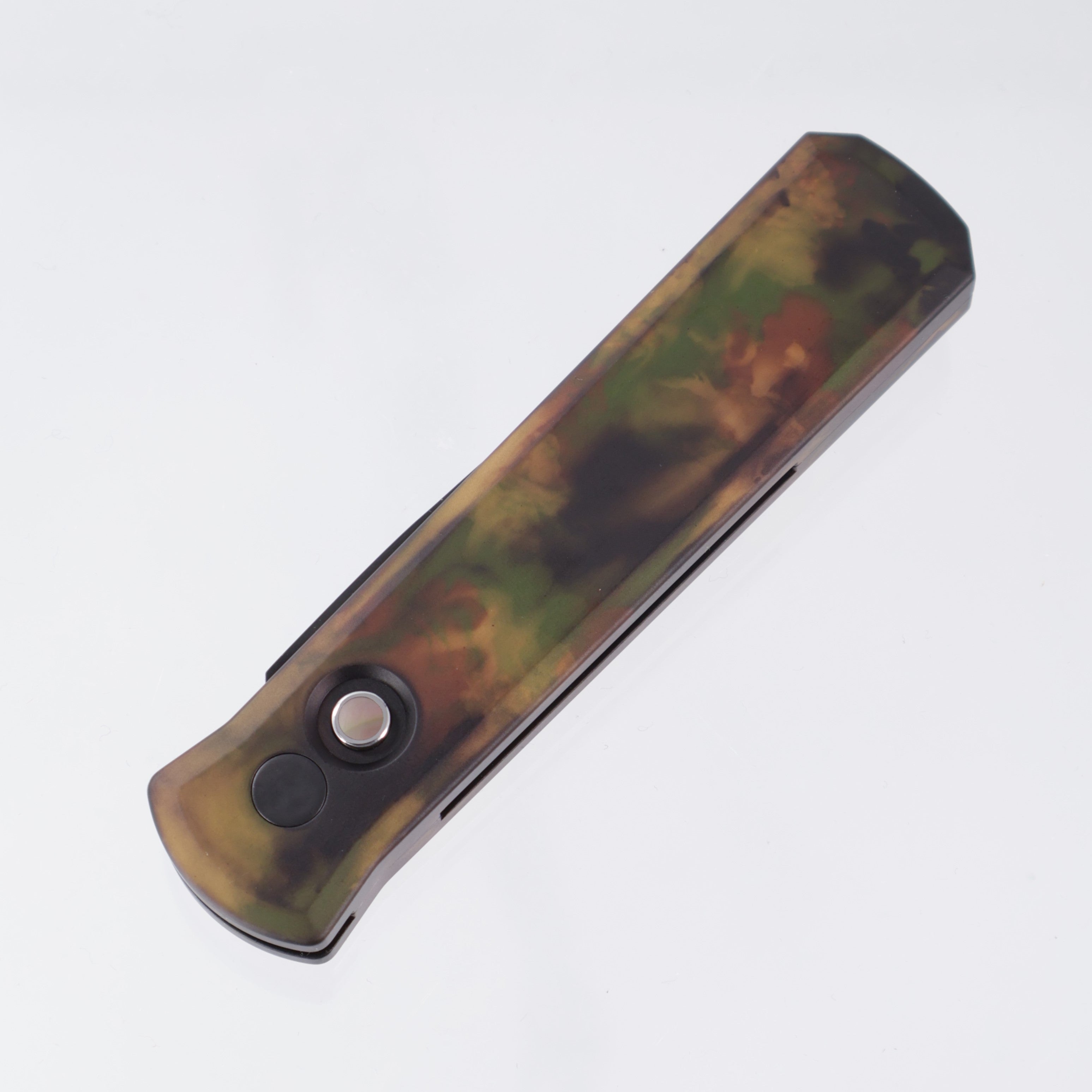 Pro-Tech Godson - *Left Handed* - Woodland Camo Anodized w/ Black Lip Pearl Button - DLC 154CM - 721-LH WOODLAND