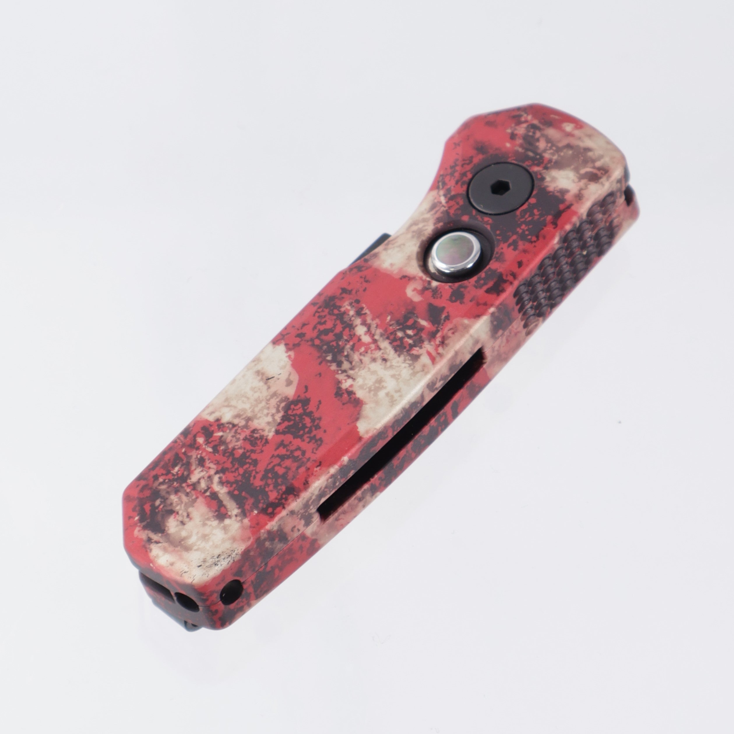 Pro-Tech Runt 5 - Crimson Tiger Camo w/ Black Lip Pearl Button - DLC Magnacut Reverse Tanto - R5403-CTC