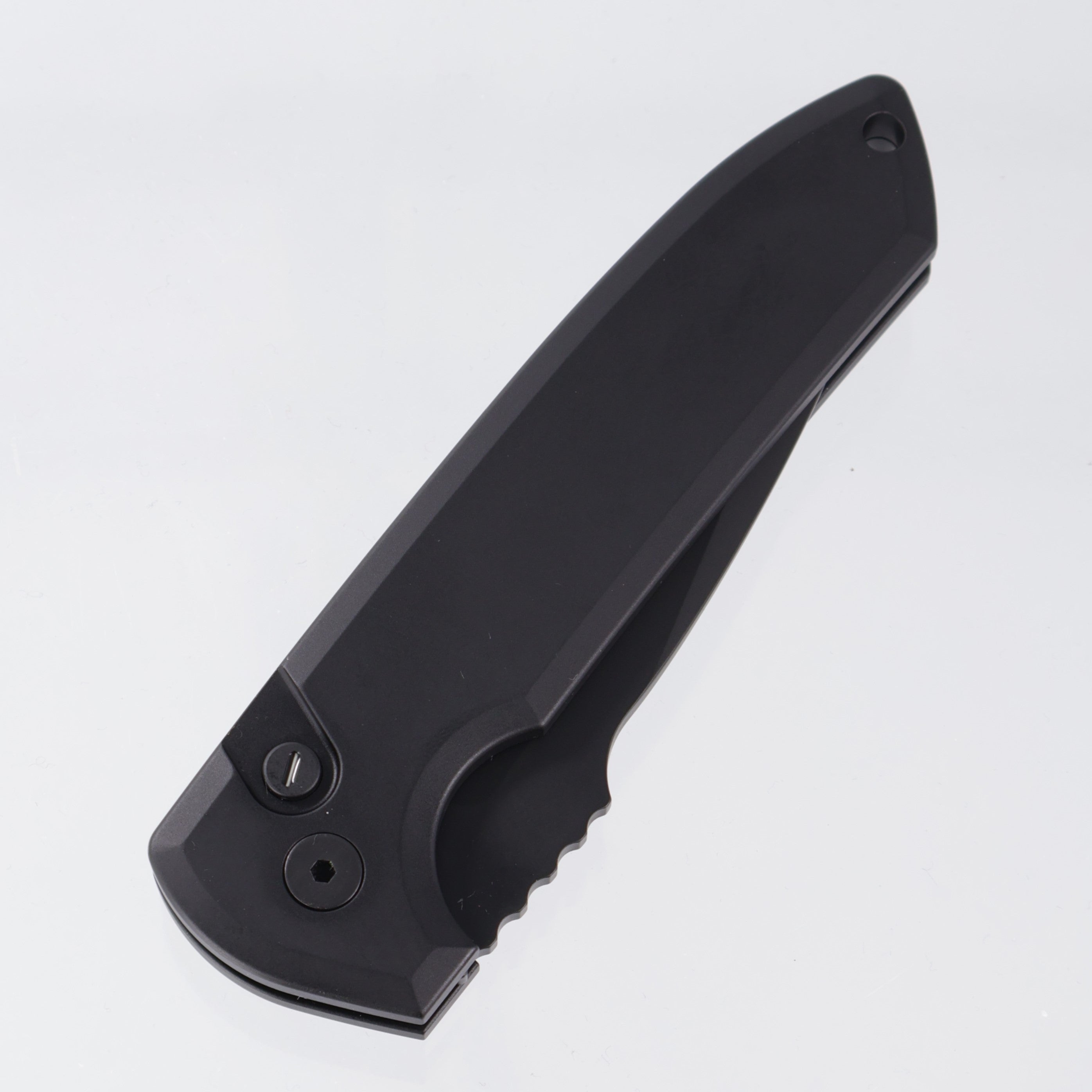 Pro-Tech Rockeye Operator - Black Aluminum w/ Tritium Button Inlay - Sterile DLC Magnacut - LG3101-OP