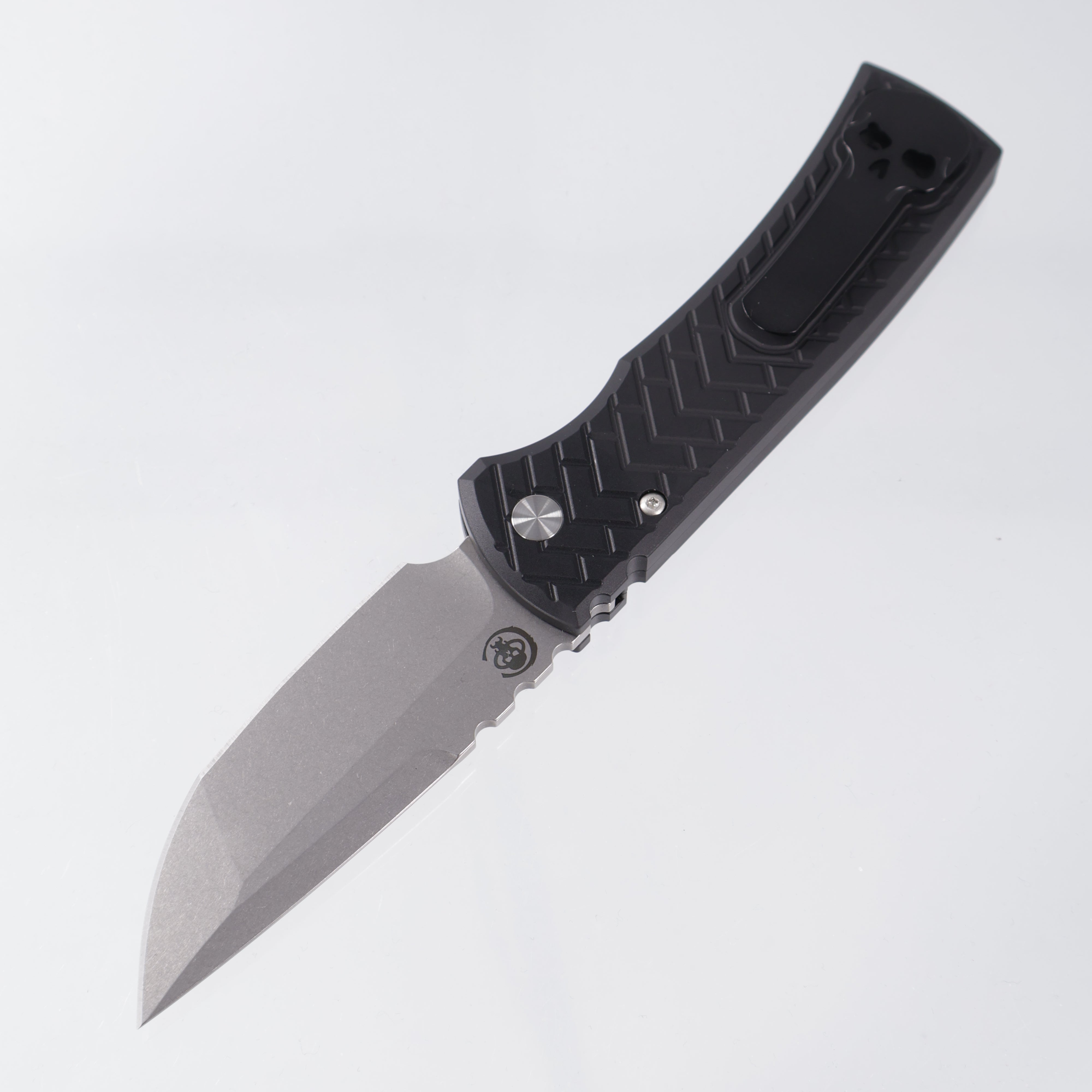 Pro-Tech Redencion Auto Tanto - Black Tread Texture Aluminum w/ Black Lip Pearl Button - Stonewash S35VN - BST26.Redencion.1