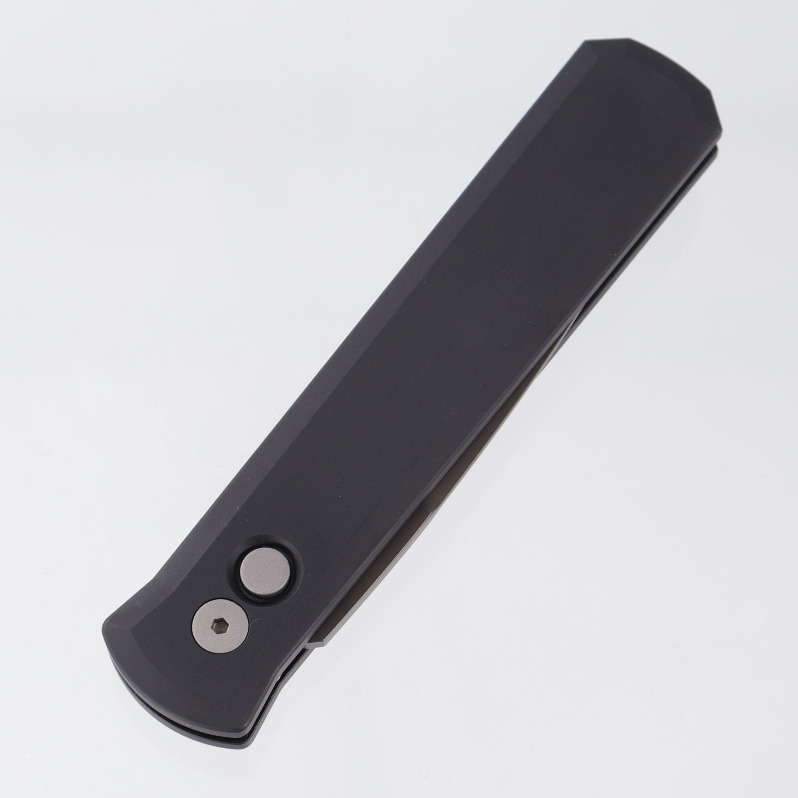 Pro-Tech Godfather - Black Aluminum - Smoky Grey 154CM - 921-SG