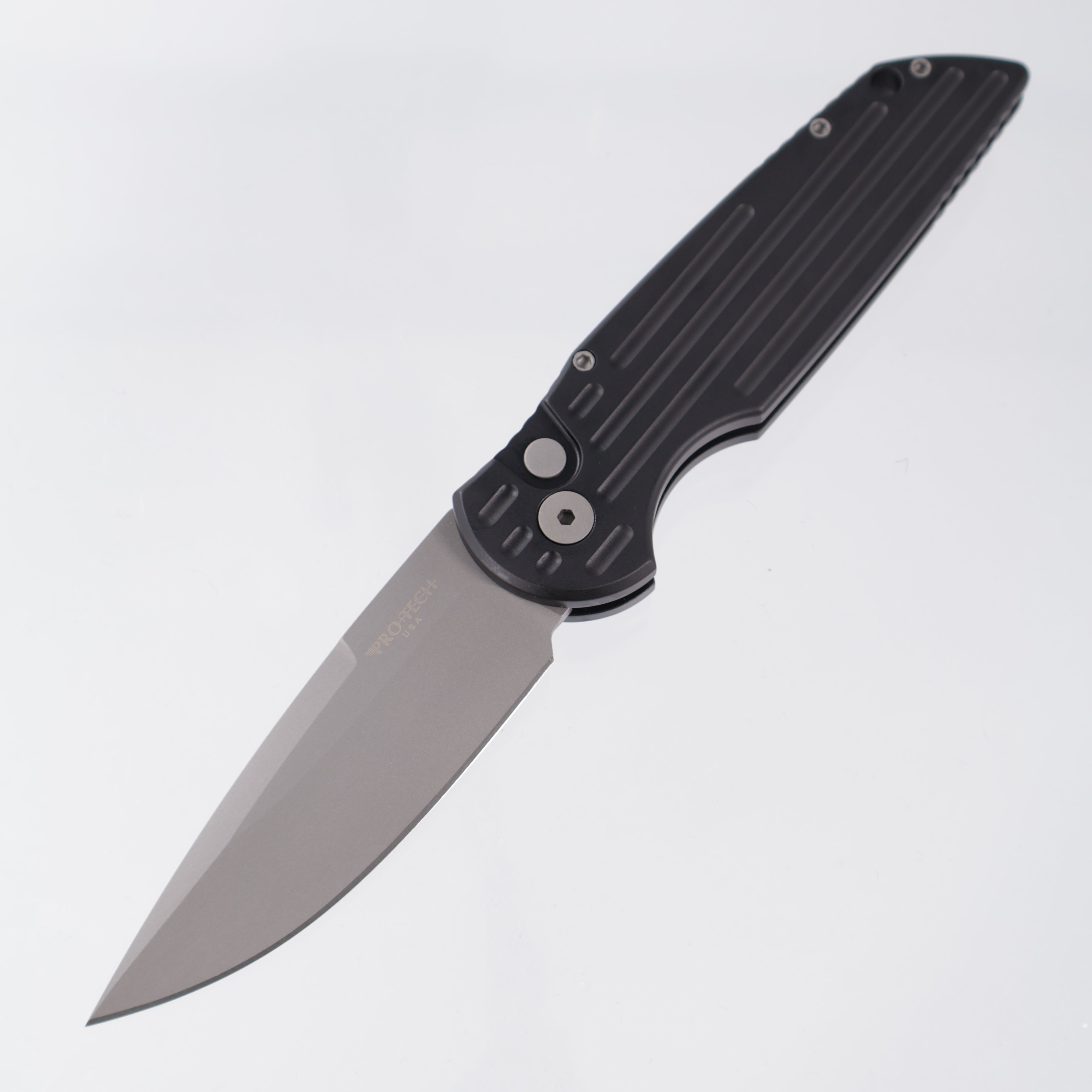 Pro-Tech TR-3 Auto - Black Aluminum w/ Grooves - Beadblast 154CM