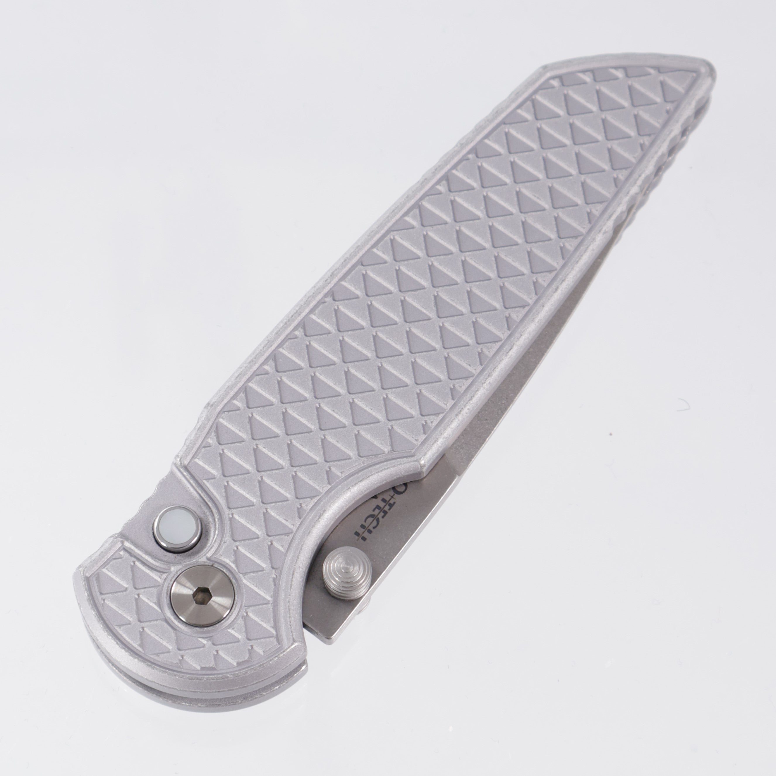 Pro-Tech Integrity TR-3 - Grey Battleworn Relic Texture Aluminum w/ Mother Of Pearl Button - Stonewash Magnacut - INT1105-MOP BW RELIC Grey
