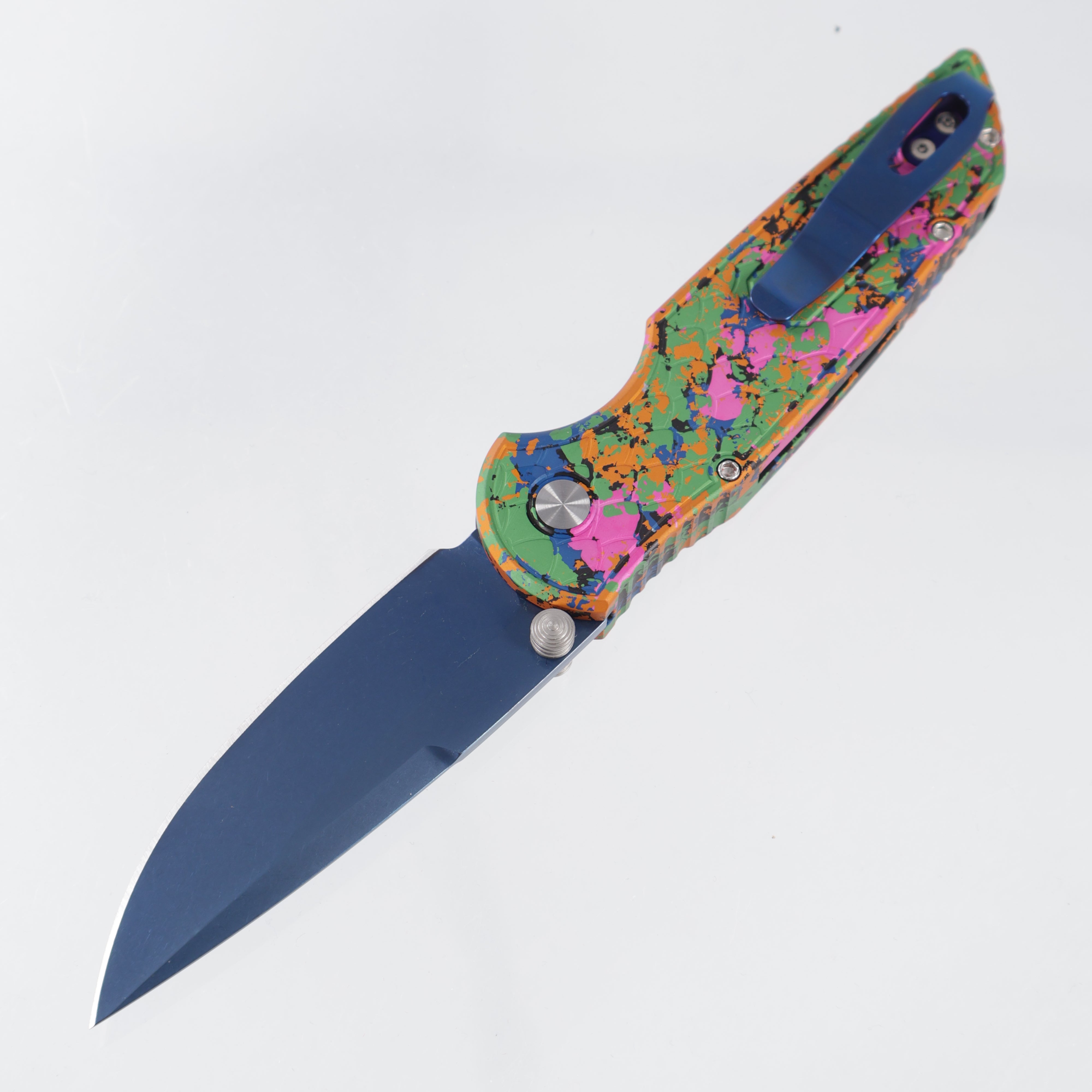 Pro-Tech TR-3 Integrity - Retro Arcade Anodized Reptile Texture Aluminum w/ Sapphire Blue PVD Clip & Black Lip Pearl Button - Sapphire PVD Magnacut - BR.INT.1 - BROP Exclusive