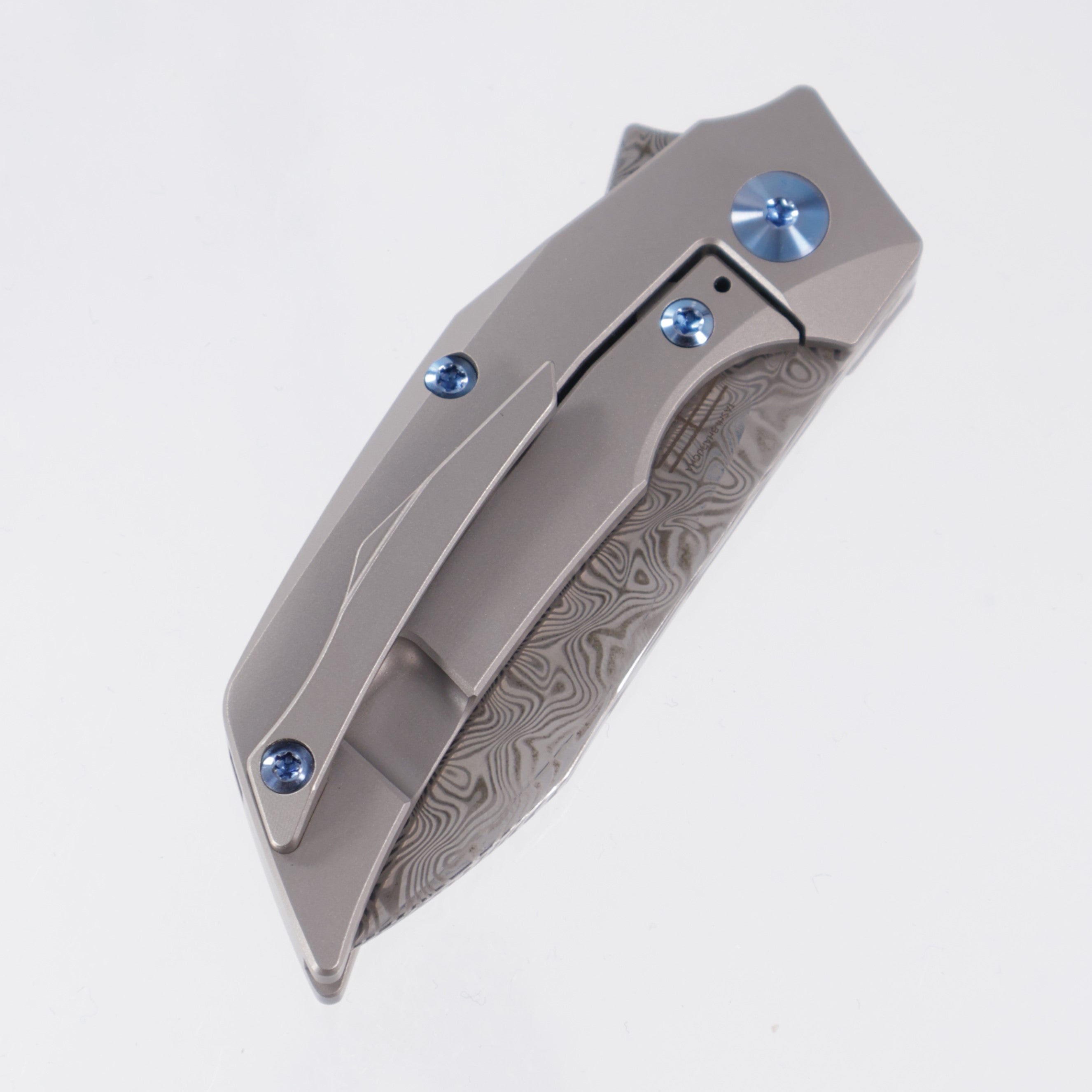 Reate T2500 - Titanium w/ Carbon Fiber Inlays - Acidwash Damasteel