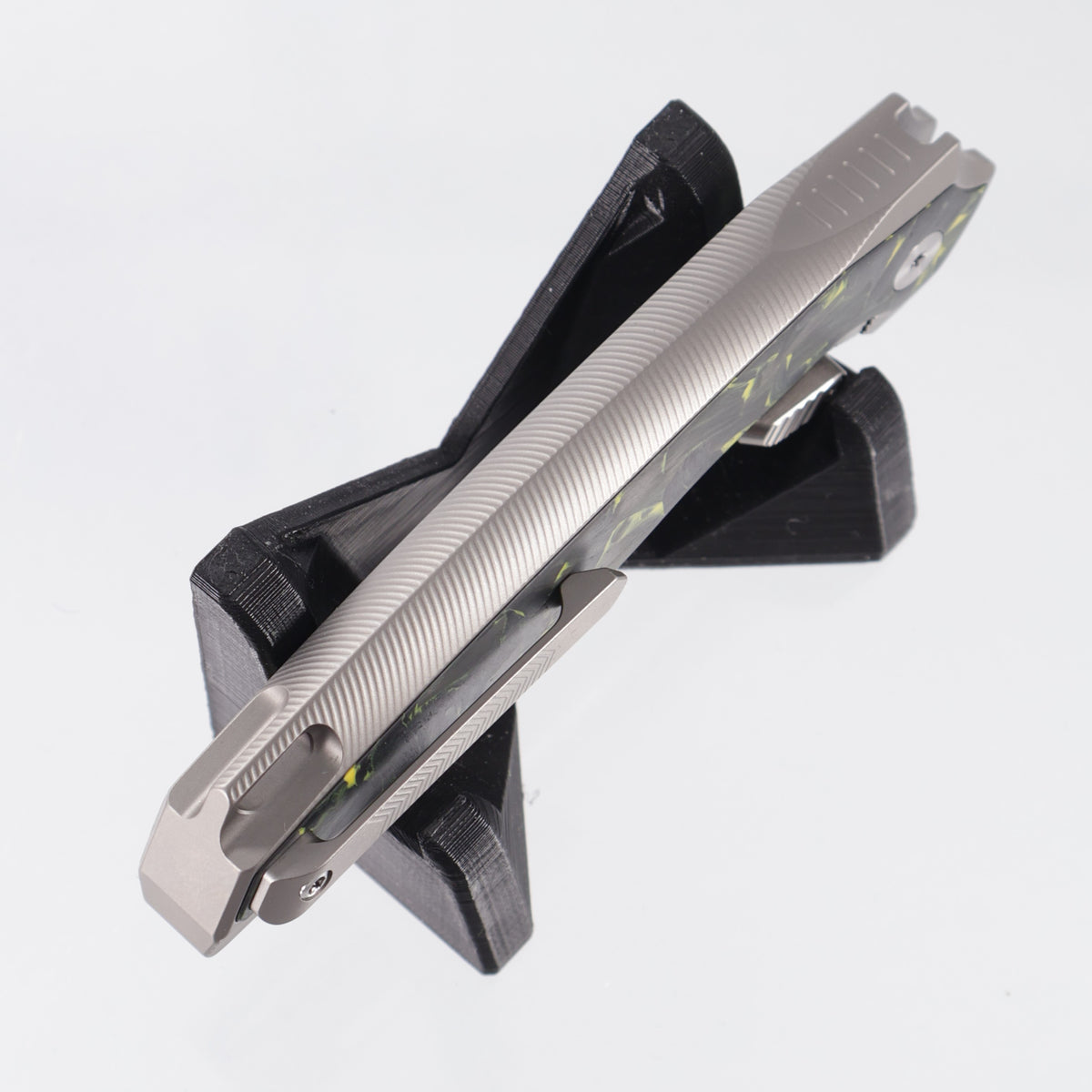 Remette RT-ONE Integral - Beadblast Titanium w/ Yellow Shred Carbon Fiber Inlays - Pearlescent M390 - ONEA4