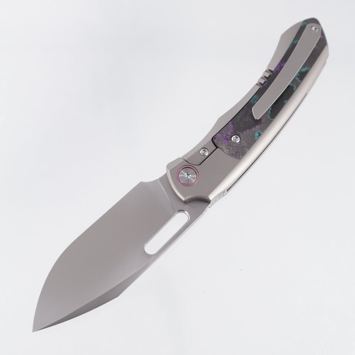 Remette Orca - Beadblast Titanium w/ Jazzy Camo Carbon Inlays & Pink Pivot Collars - Pearlescent M390 - ORCAJY