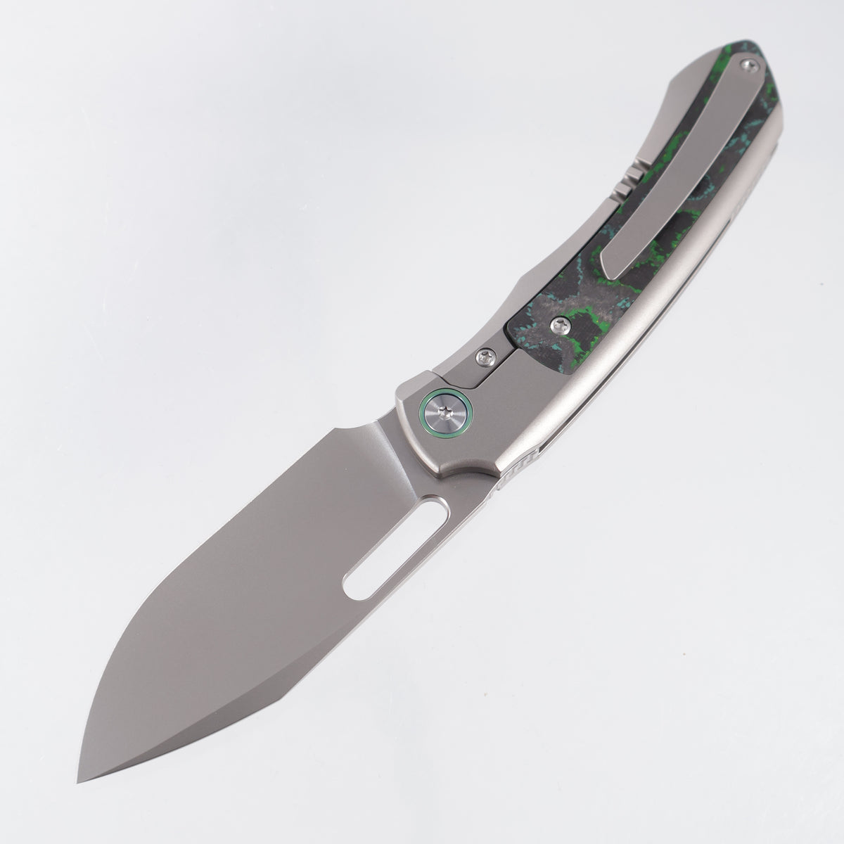 Remette Orca - Beadblast Titanium w/ Kelp Bed Camo Carbon Inlays & Green Pivot Collars - Pearlescent M390 - ORCAKD