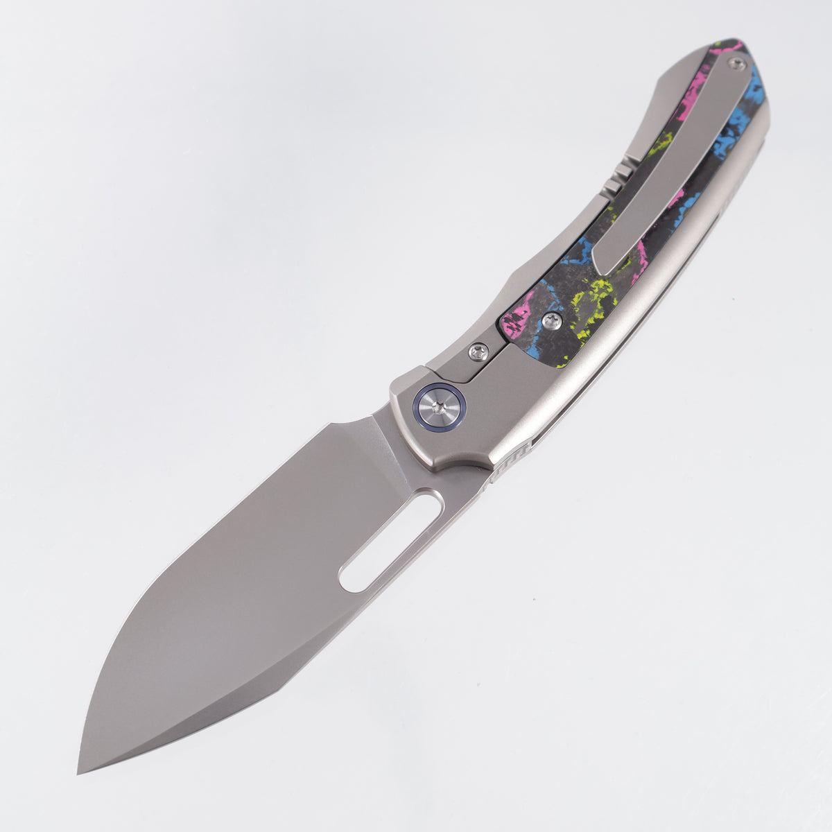 Remette Orca - Beadblast Titanium w/ Ultimate Warrior Camo Carbon Inlays & Blue Pivot Collars - Pearlescent M390 - ORCAUR