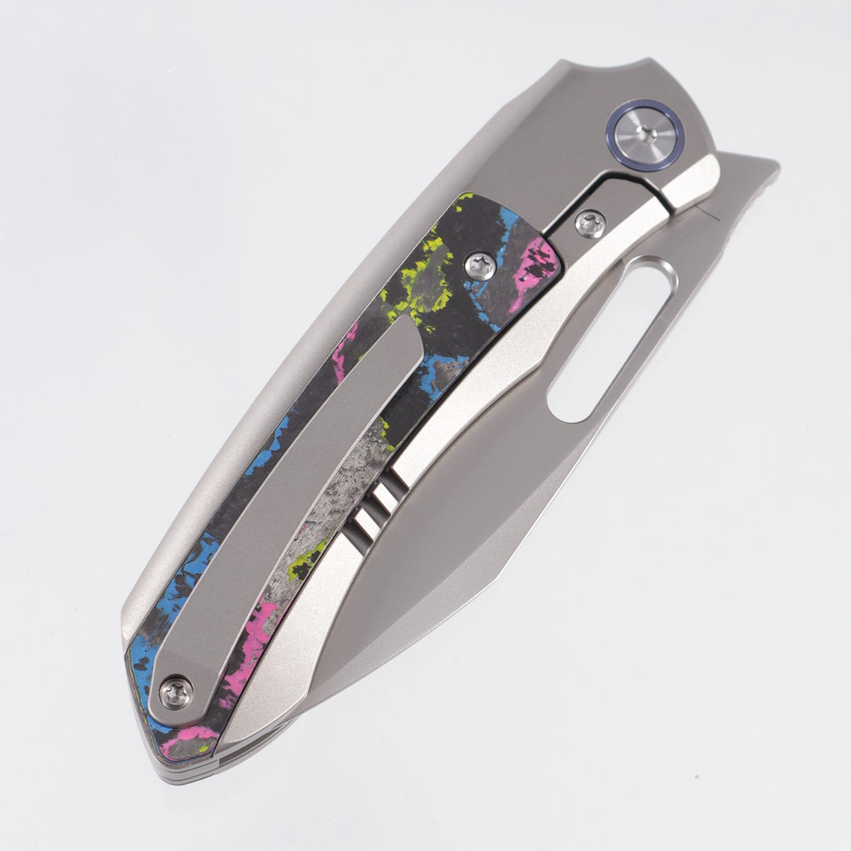 Remette Orca - Beadblast Titanium w/ Ultimate Warrior Camo Carbon Inlays & Blue Pivot Collars - Pearlescent M390 - ORCAUR