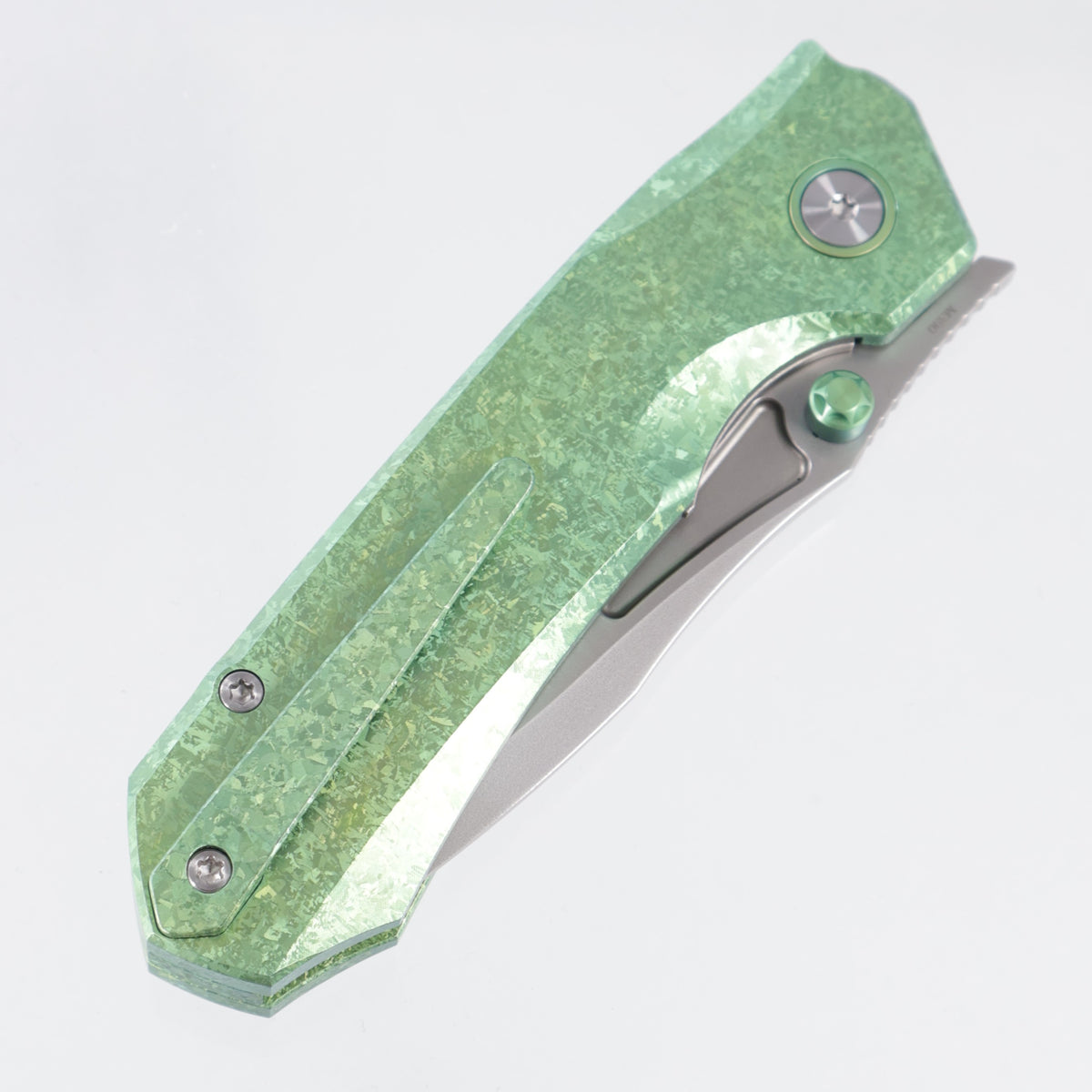 Remette Rhino - Green Crystalized Titanium w/ Green Accents - Pearlescent M390 - RNTB4