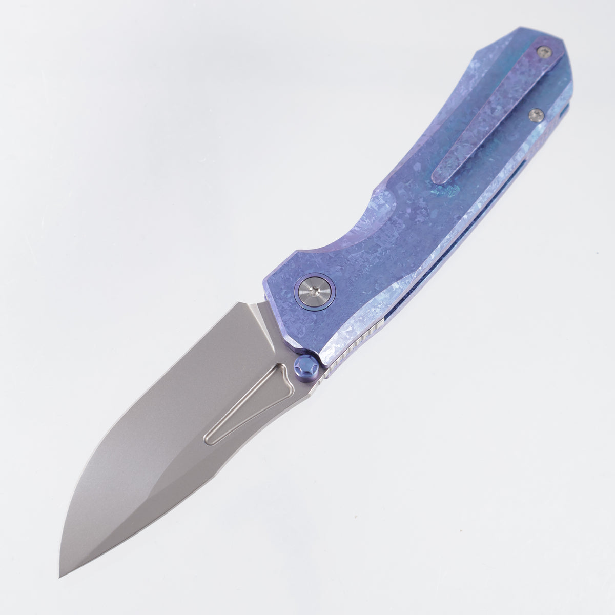 Remette Rhino - Blue Crystalized Titanium w/ Blue Accents - Pearlescent M390 - RNTB3