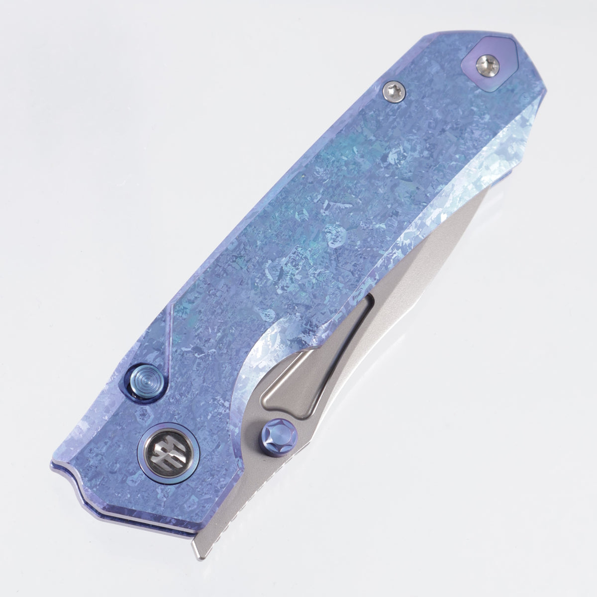 Remette Rhino - Blue Crystalized Titanium w/ Blue Accents - Pearlescent M390 - RNTB3
