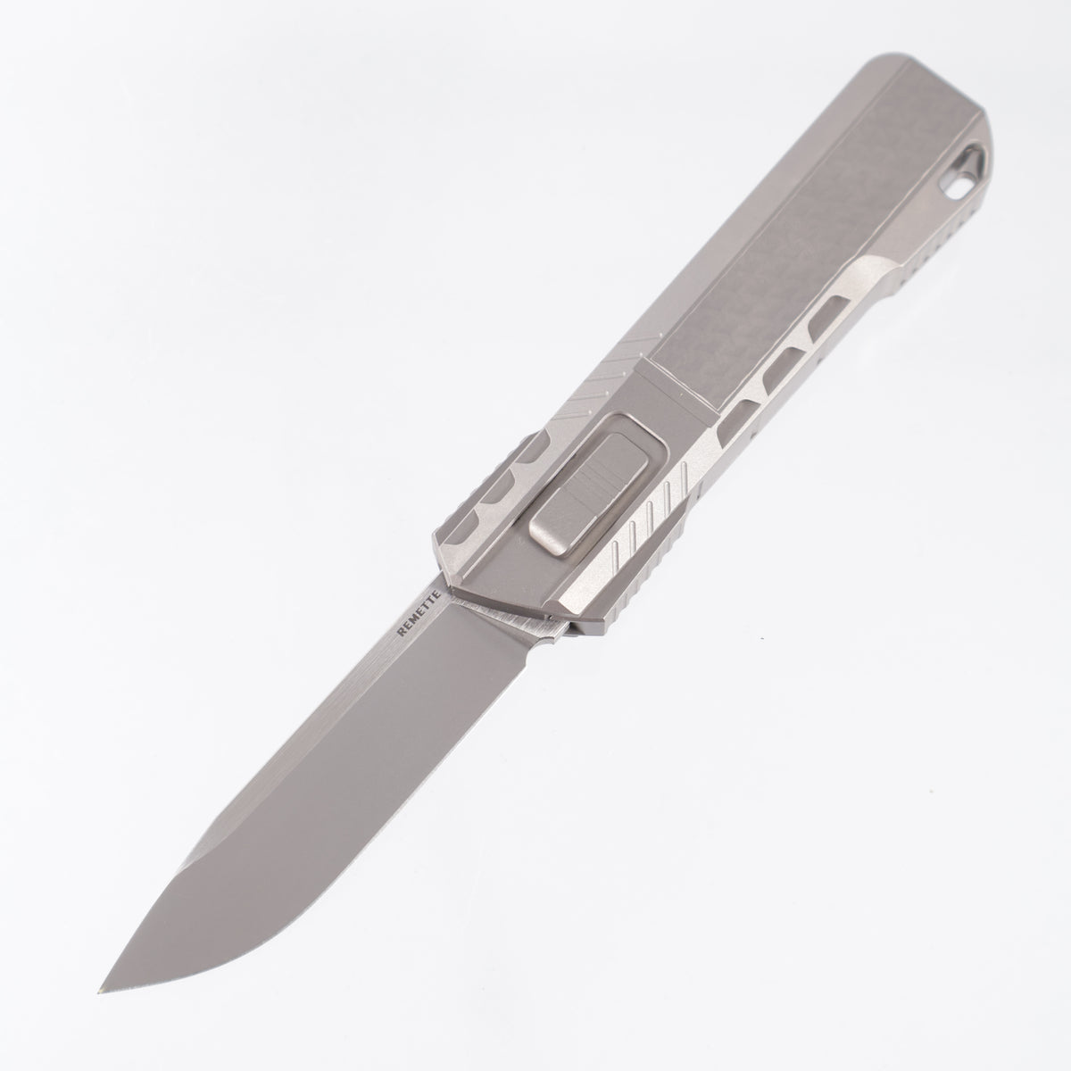 Remette Sharp Leopard - 3D Chevron Millled Titanium w/ Red,White & Blue Carbon Fiber Inlay - Pearlescent M390 - ZL301C