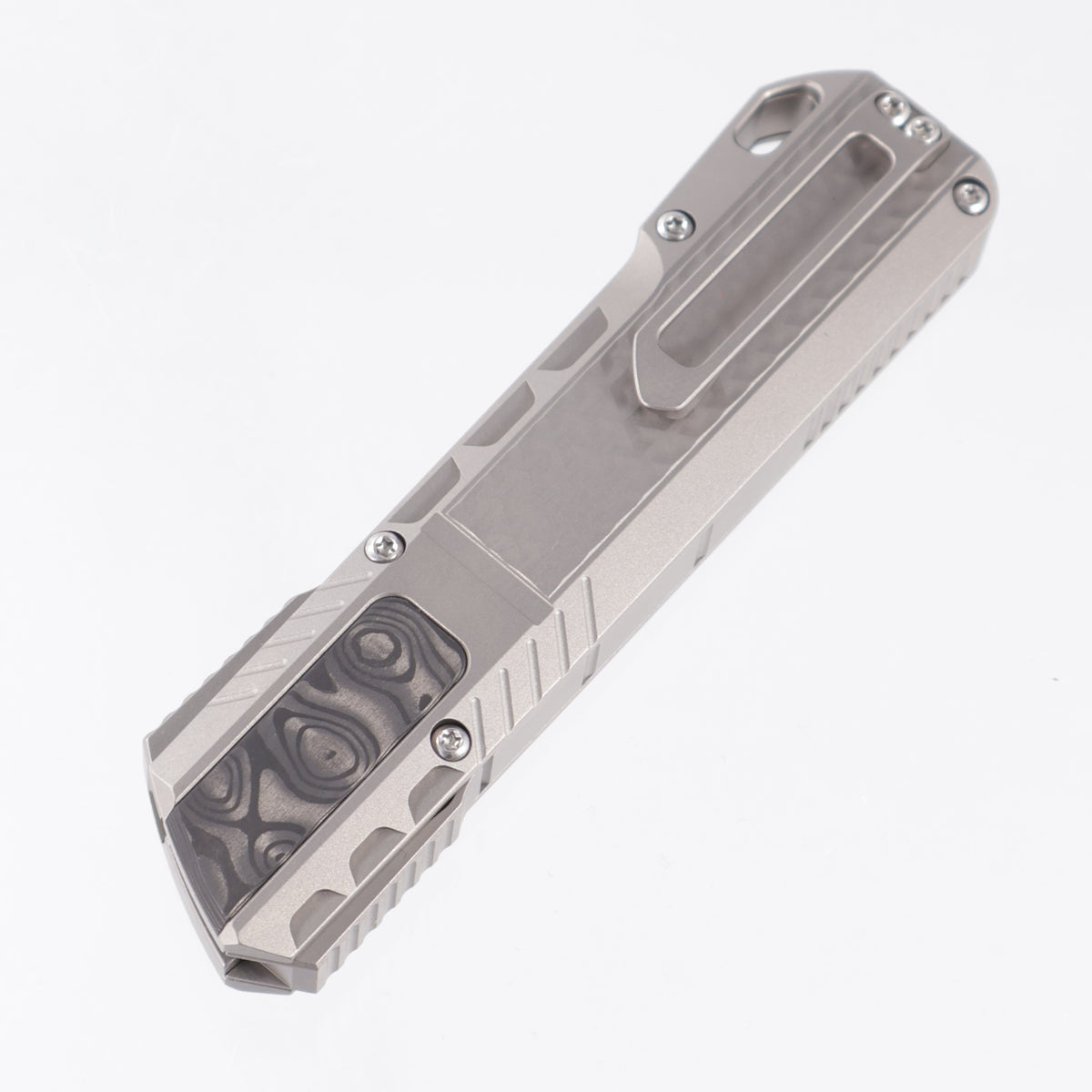 Remette Sharp Leopard - 3D Chevron Millled Titanium w/ Raindrop Carbon Fiber Inlay - Pearlescent M390 - ZL301E